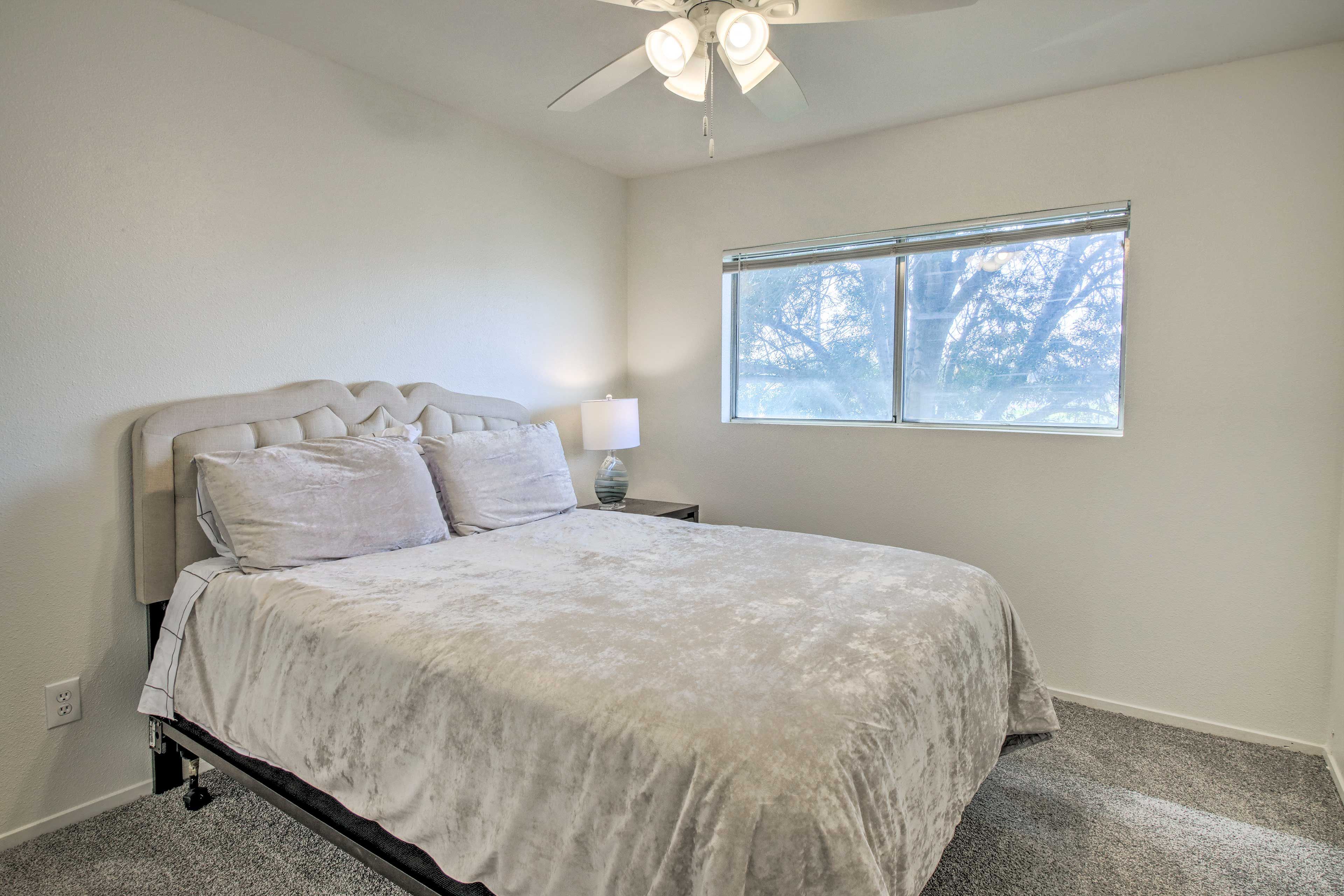 Bedroom 3 | Queen Bed