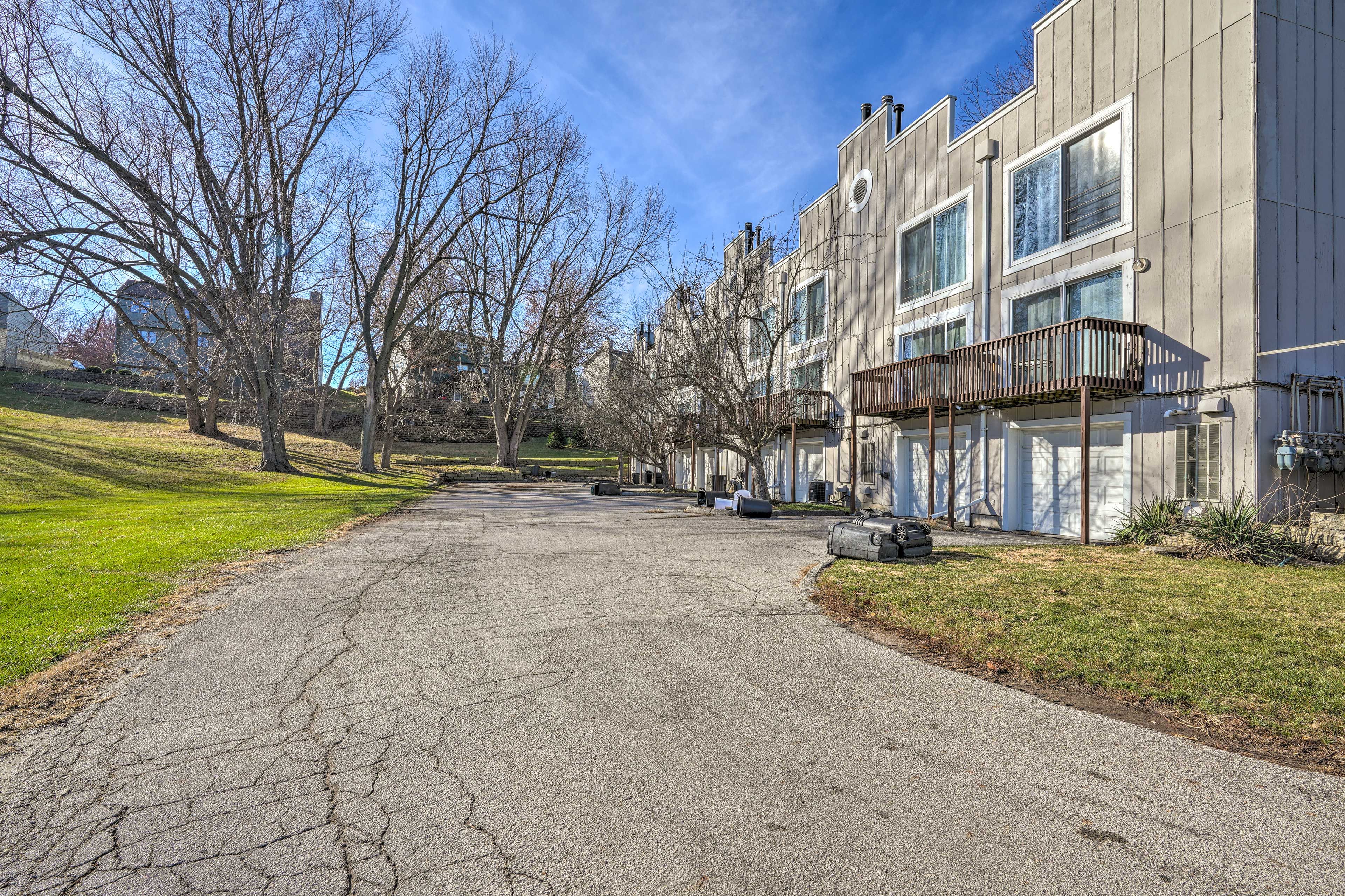 Parking | Driveway (1 Vehicle) | Garage (1 Vehicle) | Free Street Parking