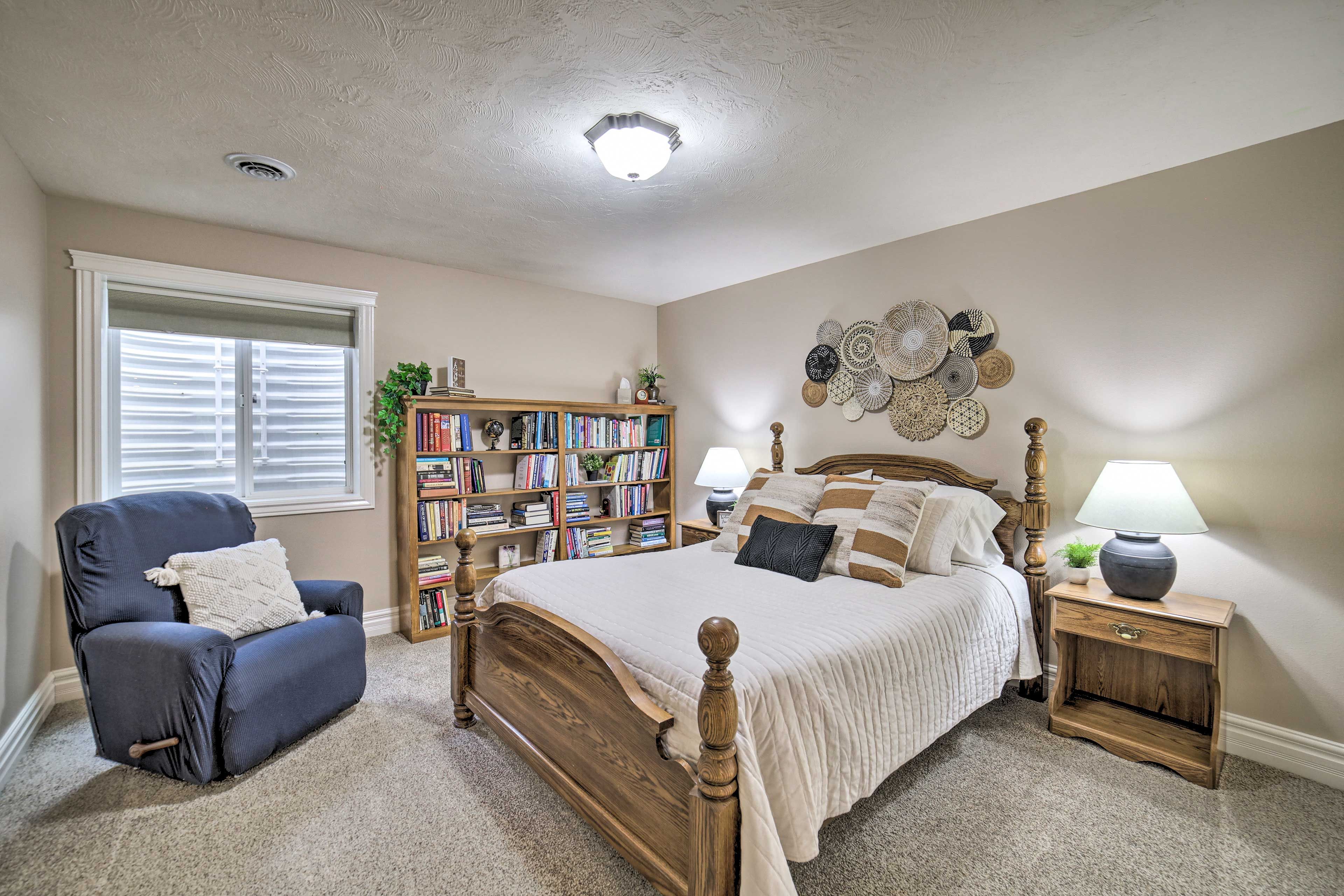 Bedroom 5 | Queen Bed | Basement