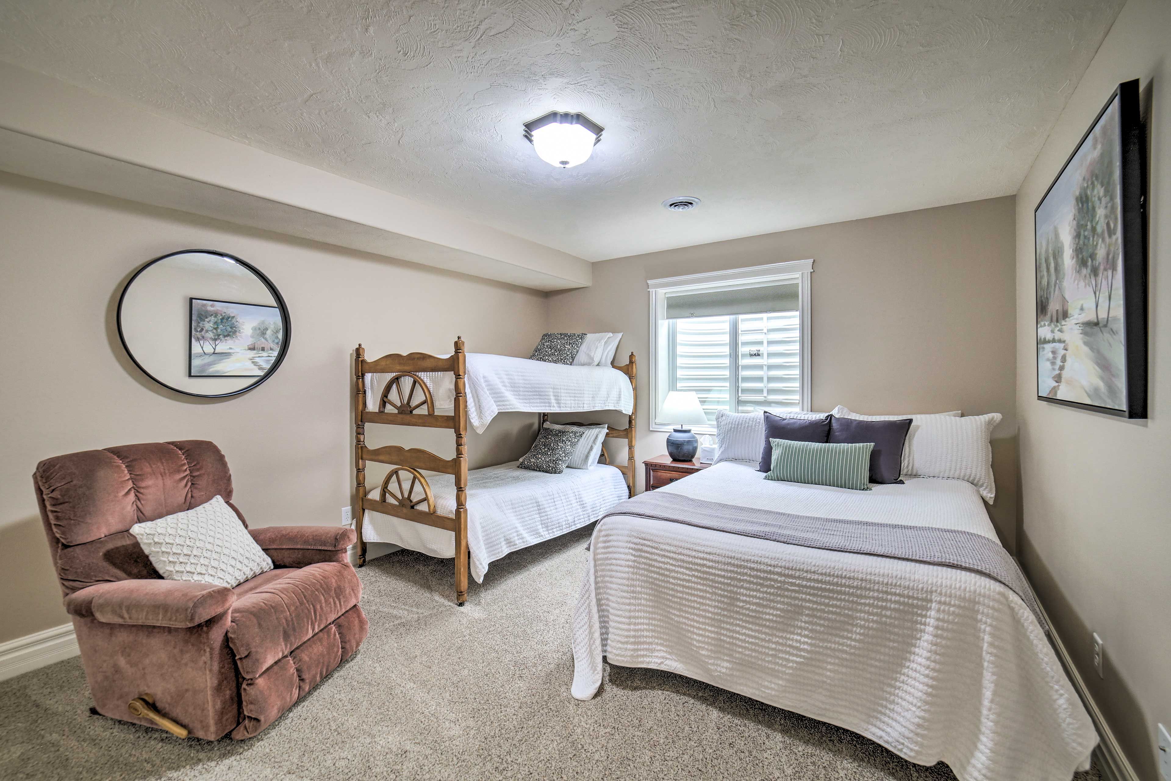 Bedroom 4 | Queen Bed, Twin Bunk Bed | Basement