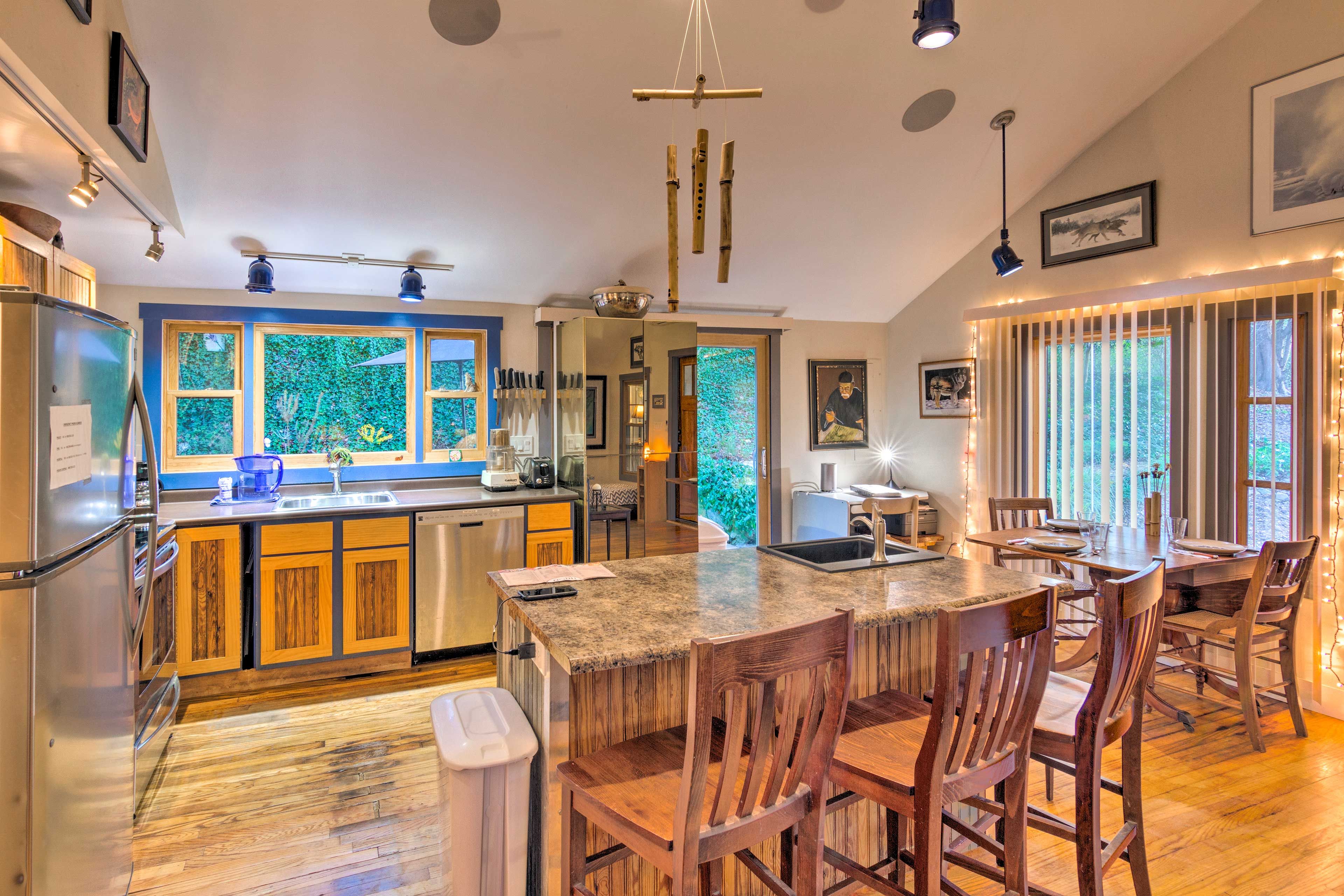 Kitchen | Cooking Basics Provided