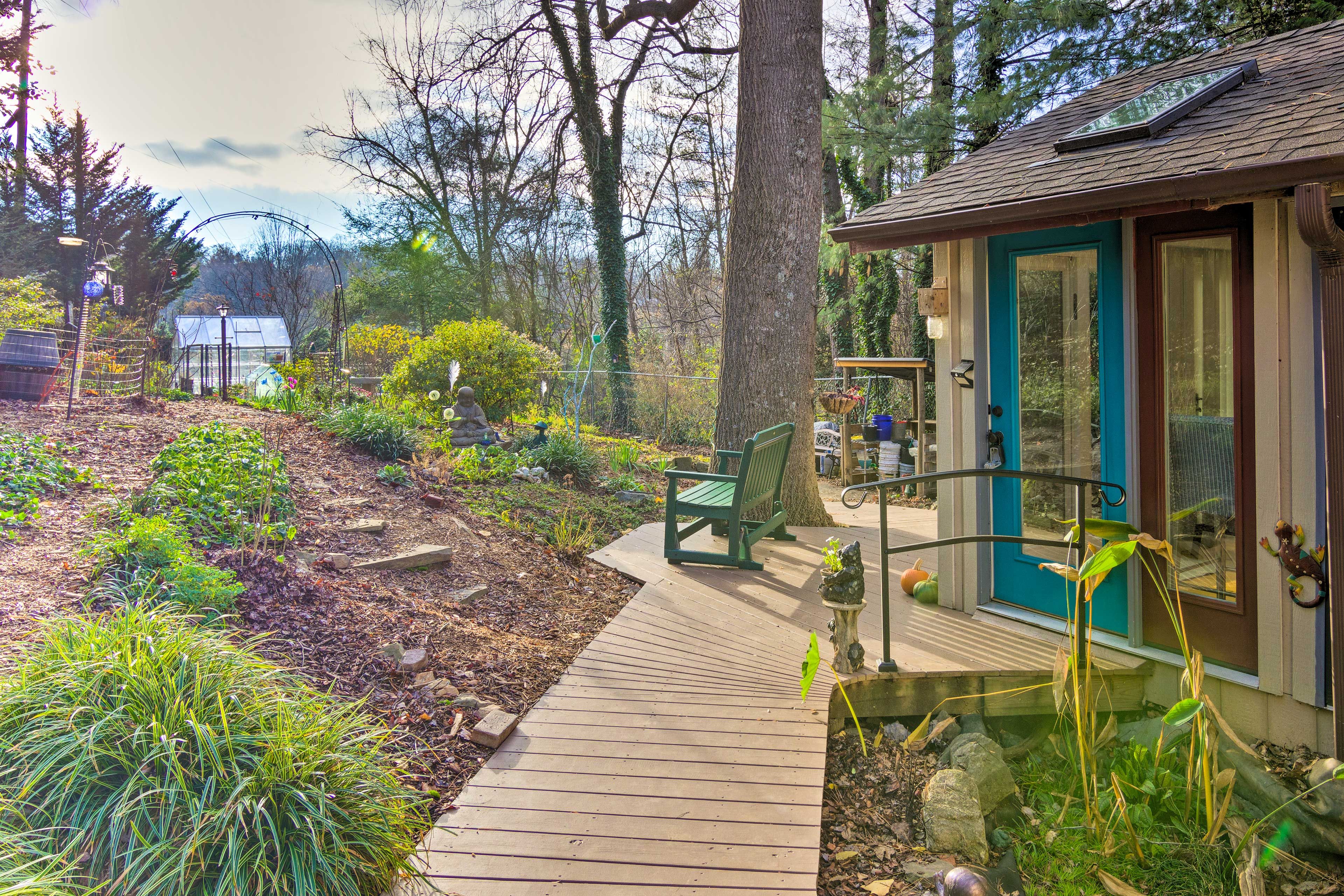 Cottage Exterior | Garden