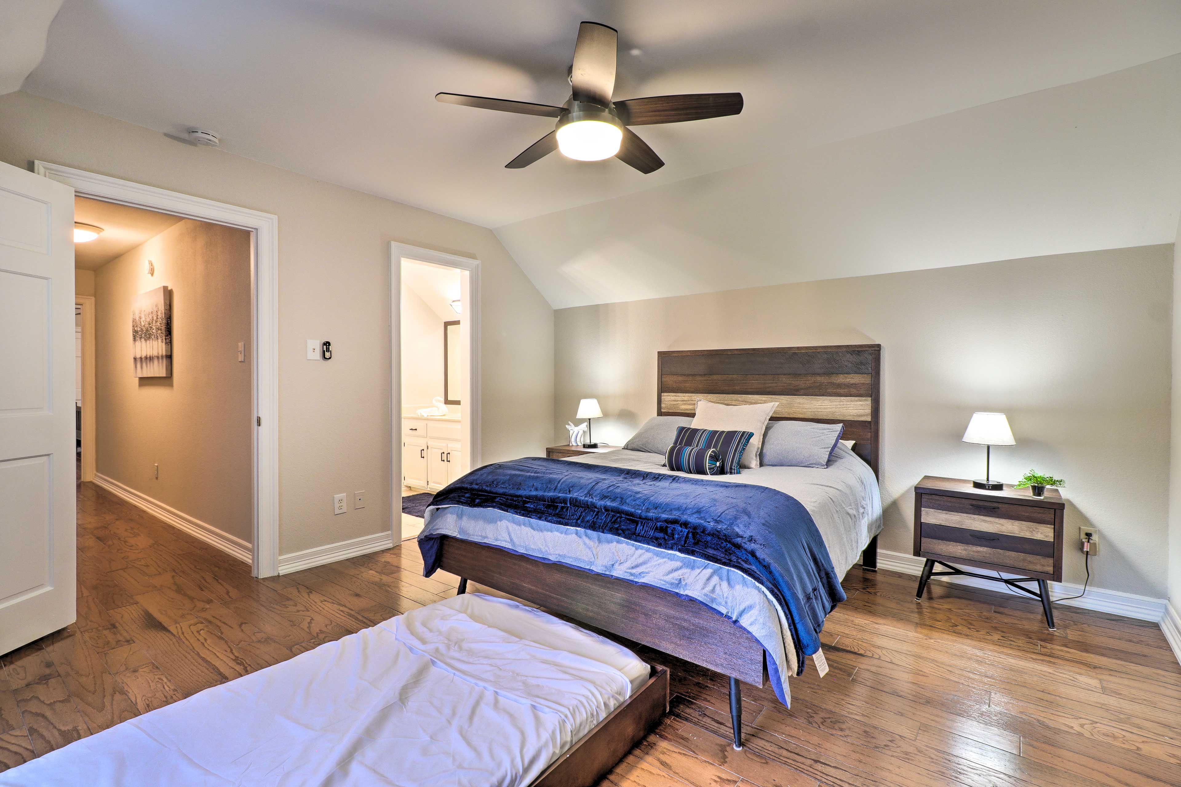 Bedroom 2 | Queen Bed w/ Twin Trundle | 2nd Floor