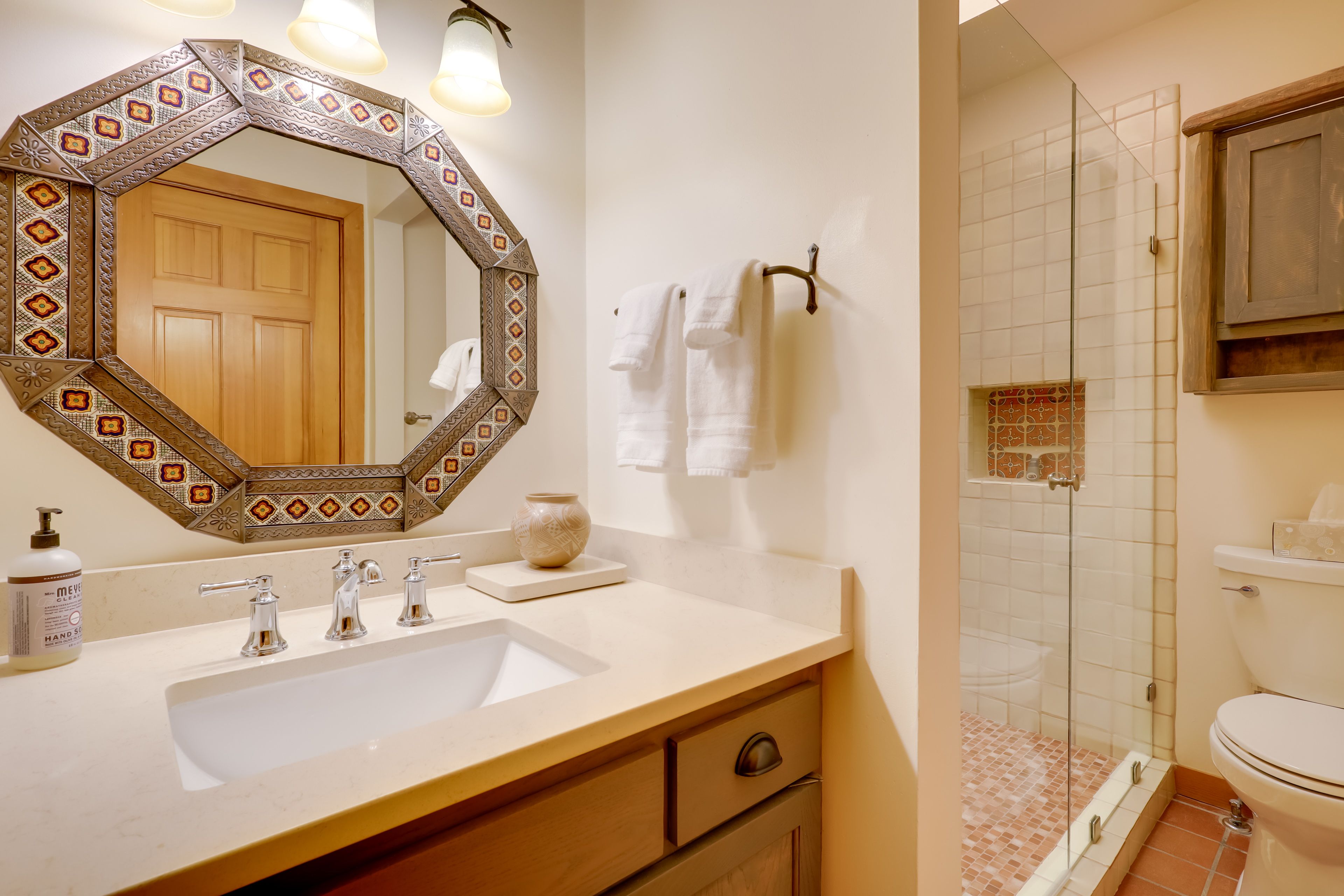 En-Suite Bathroom | Washer & Dryer