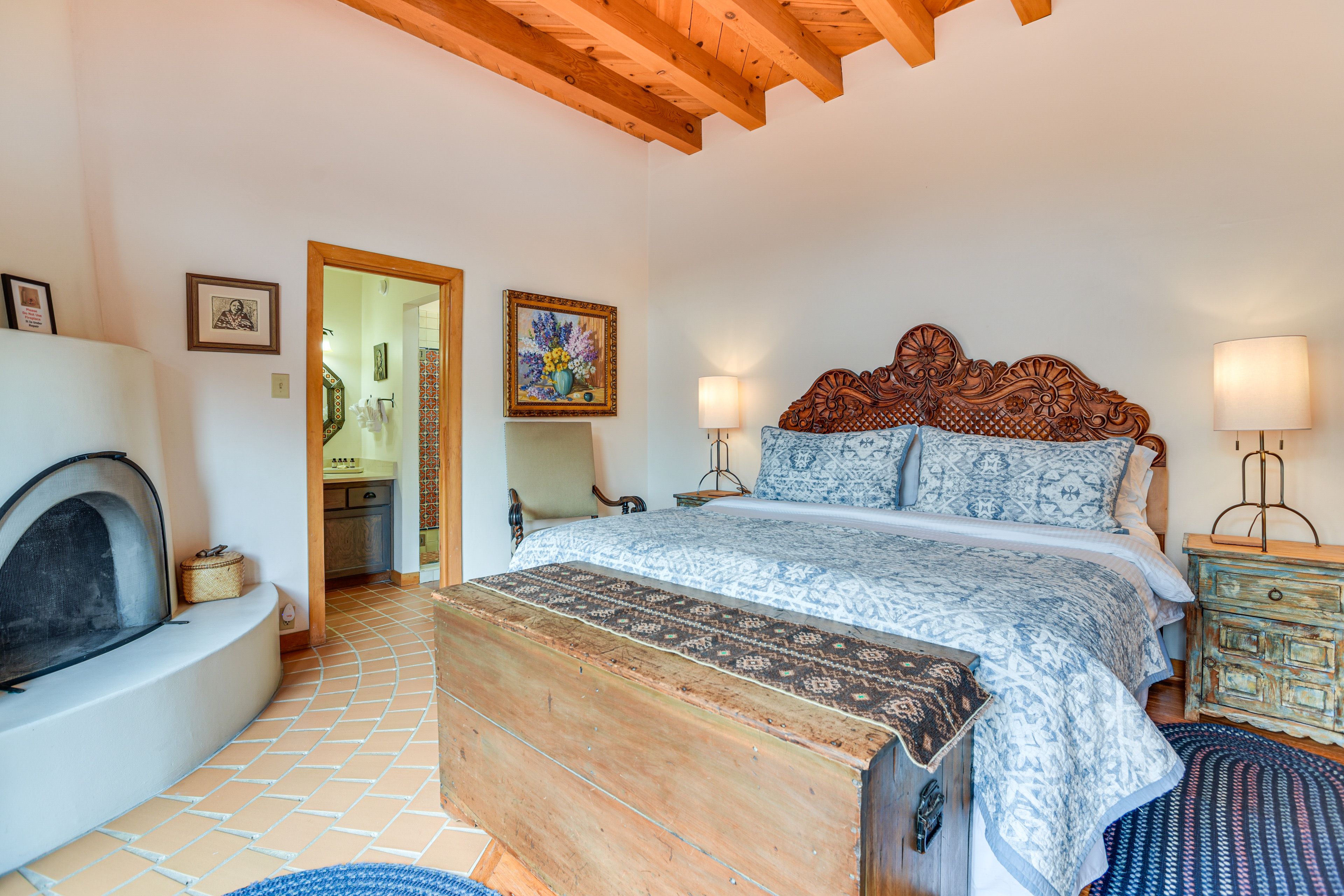Bedroom 1 | King Bed | En-Suite Bathroom