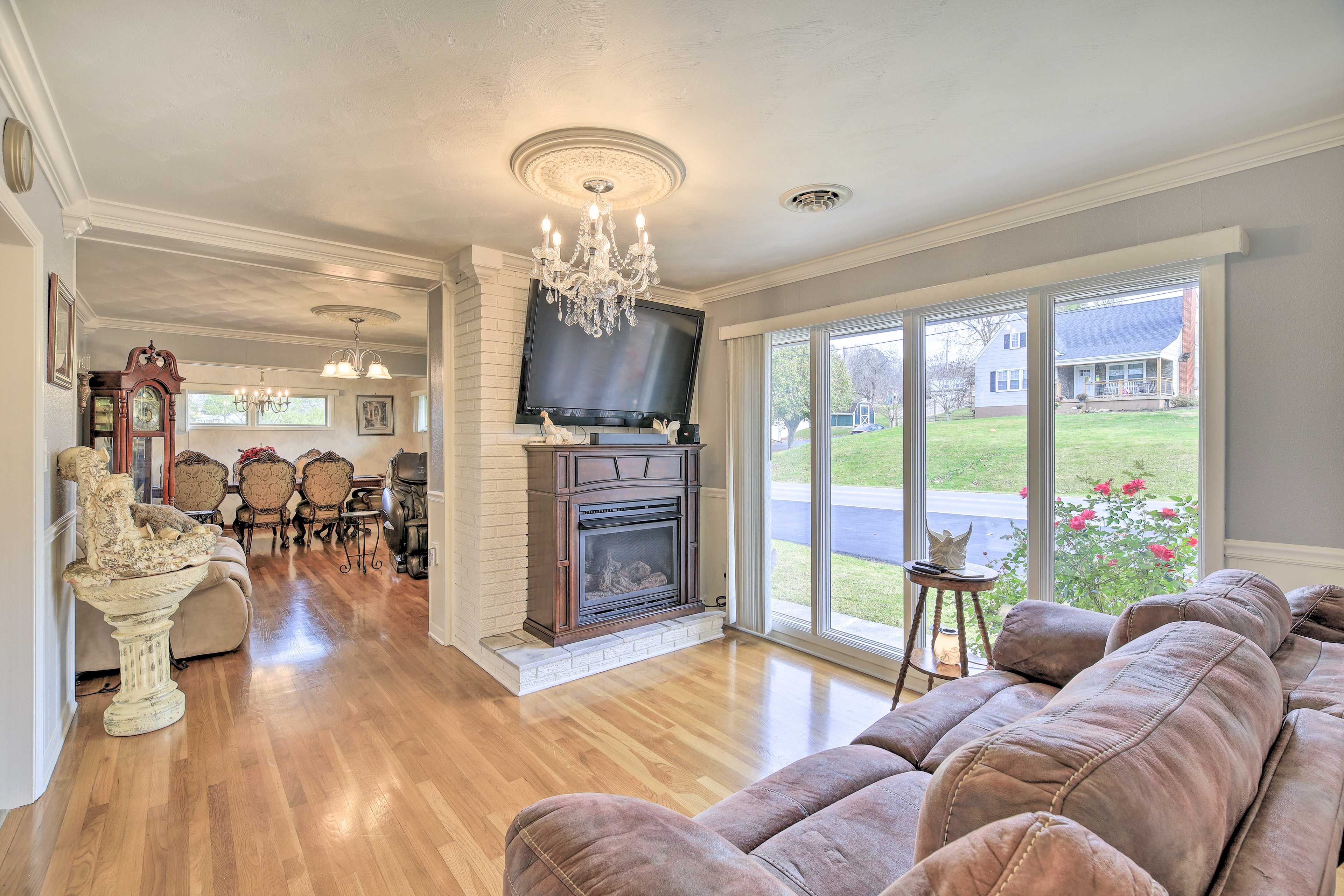 Bristol Vacation Rental | 2BR | 2BA | 1,000 Sq Ft | Step-Free Access