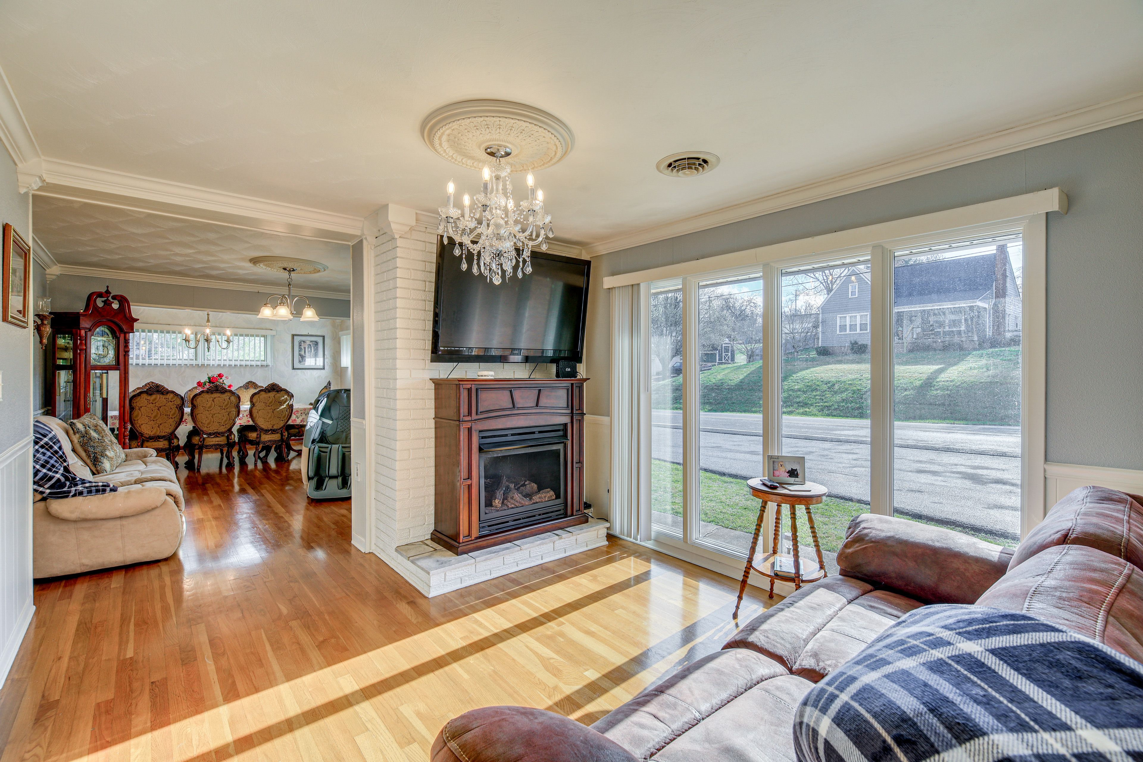 Living Room | Electric Fireplace