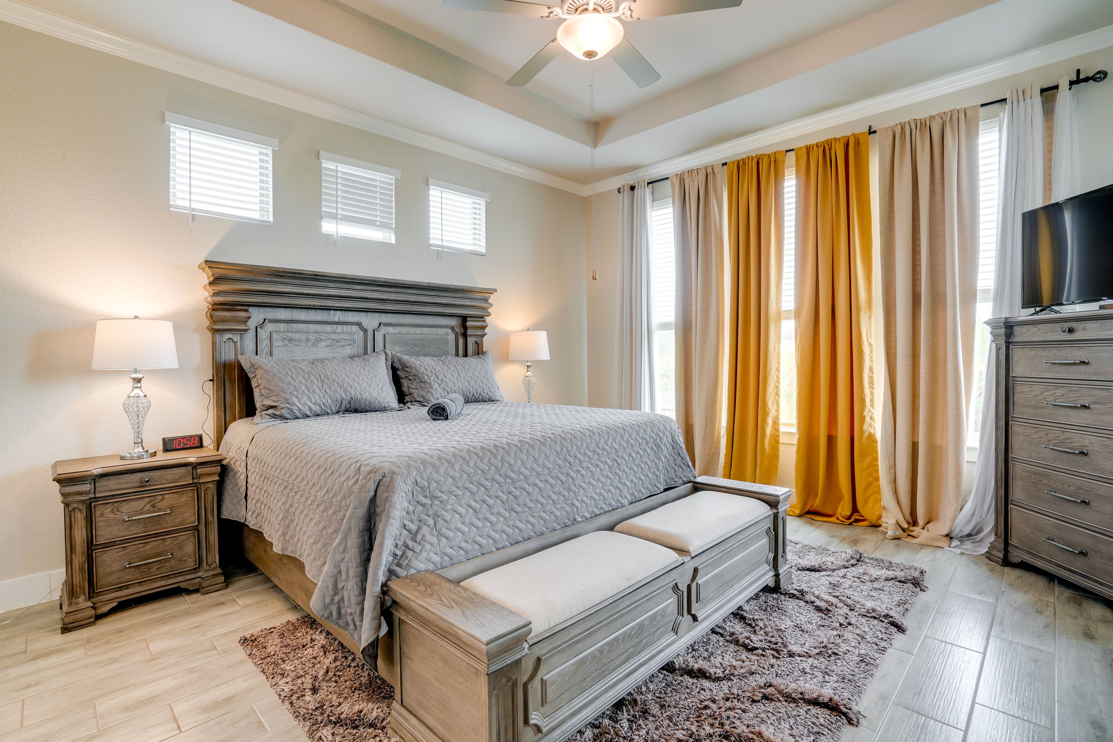 Bedroom 1 | King Bed | En-Suite Bathroom