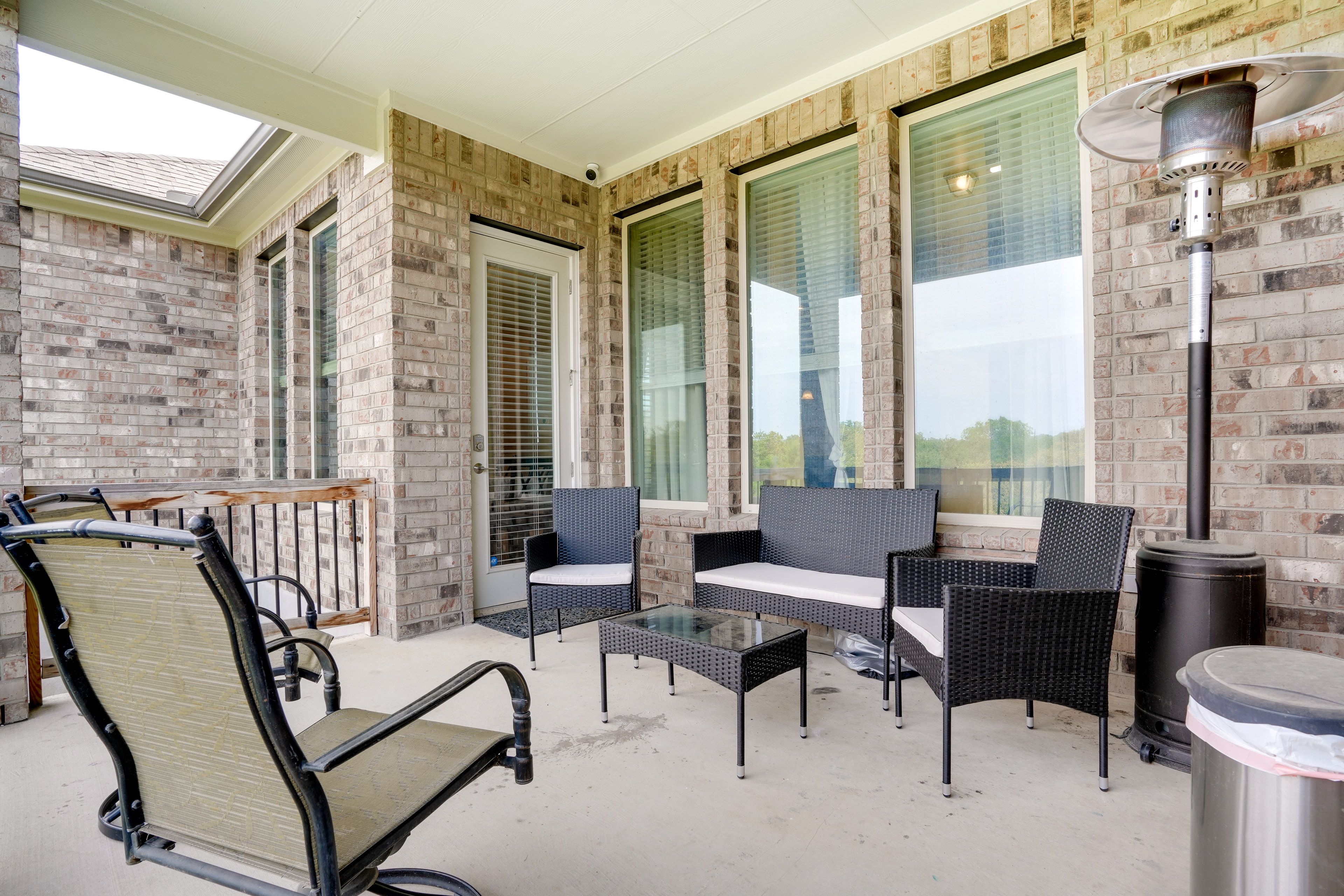 Furnished Patio