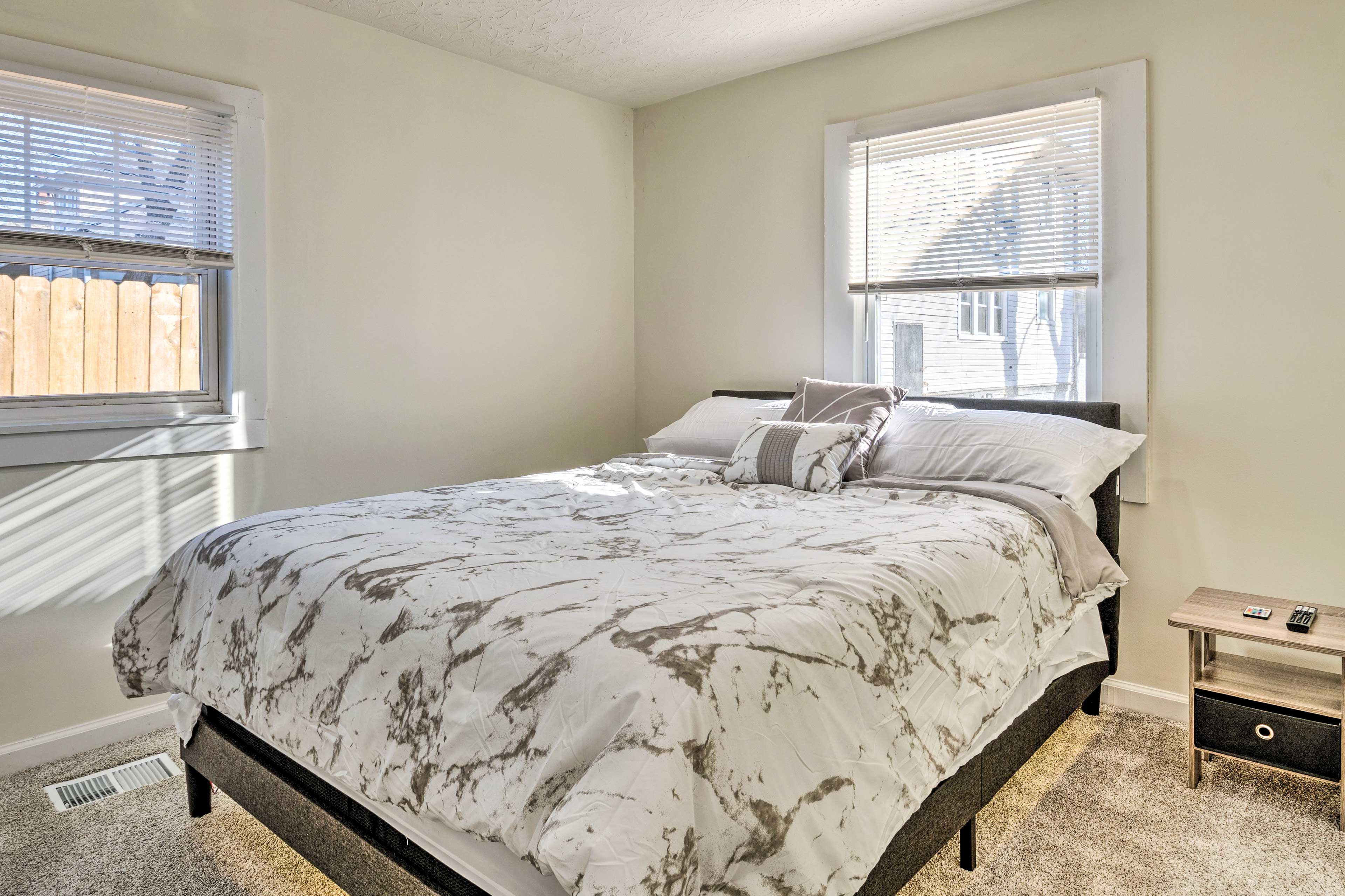 Bedroom 1 | Queen Bed | Linens Provided