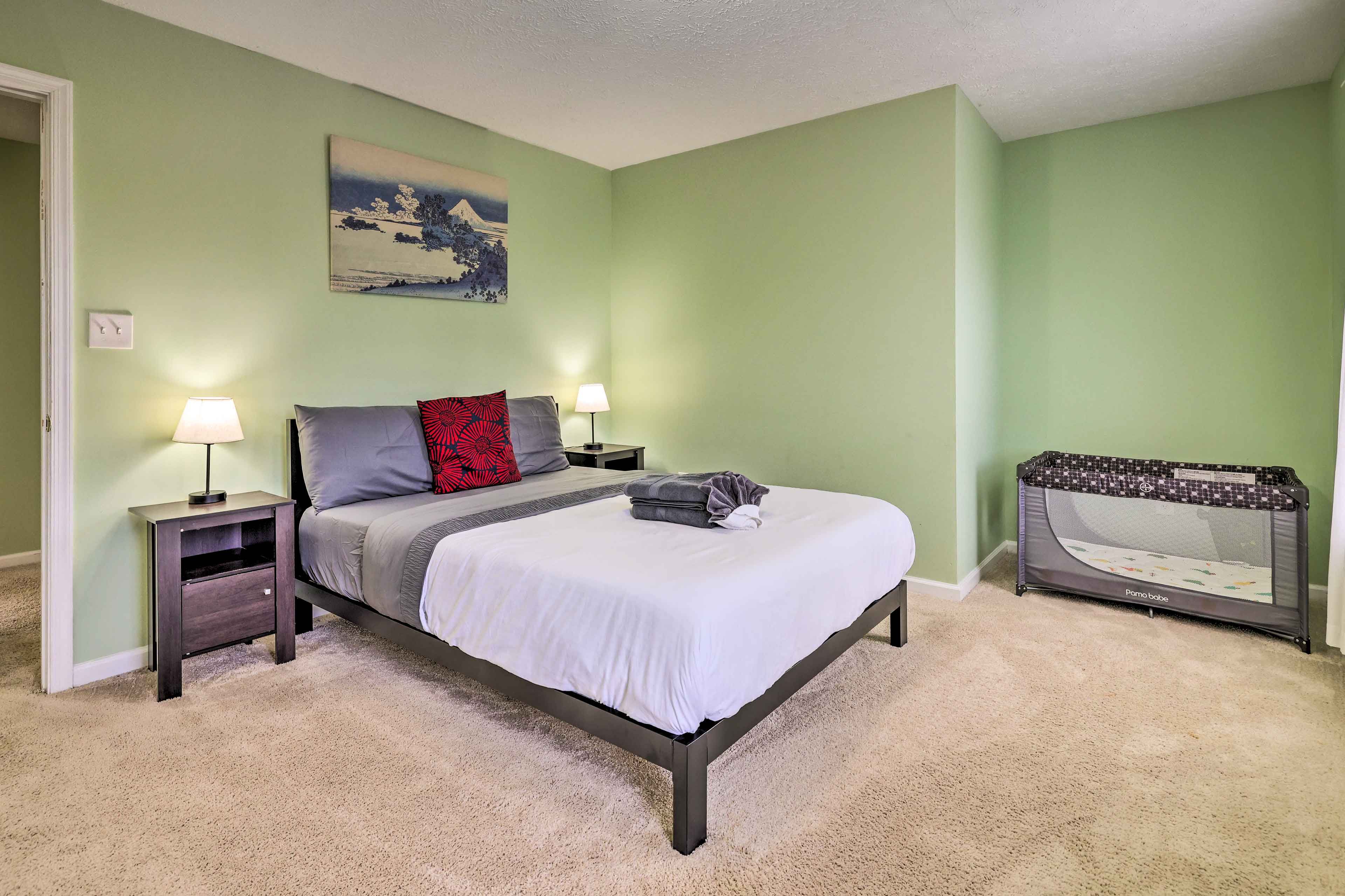 Bedroom 3 | Queen Bed | Pack 'n Play | 2nd Floor
