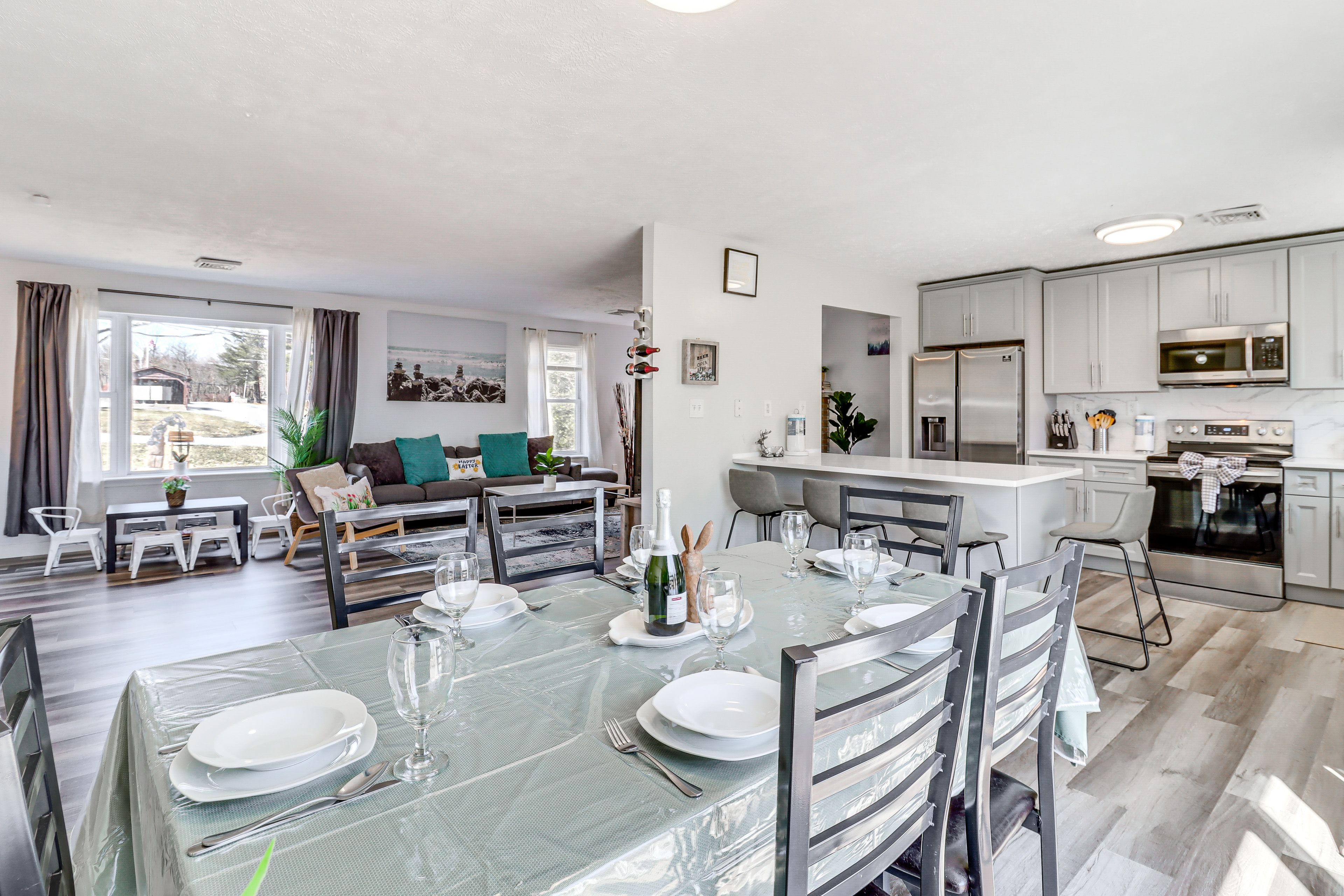 Dining Area | 1st Floor