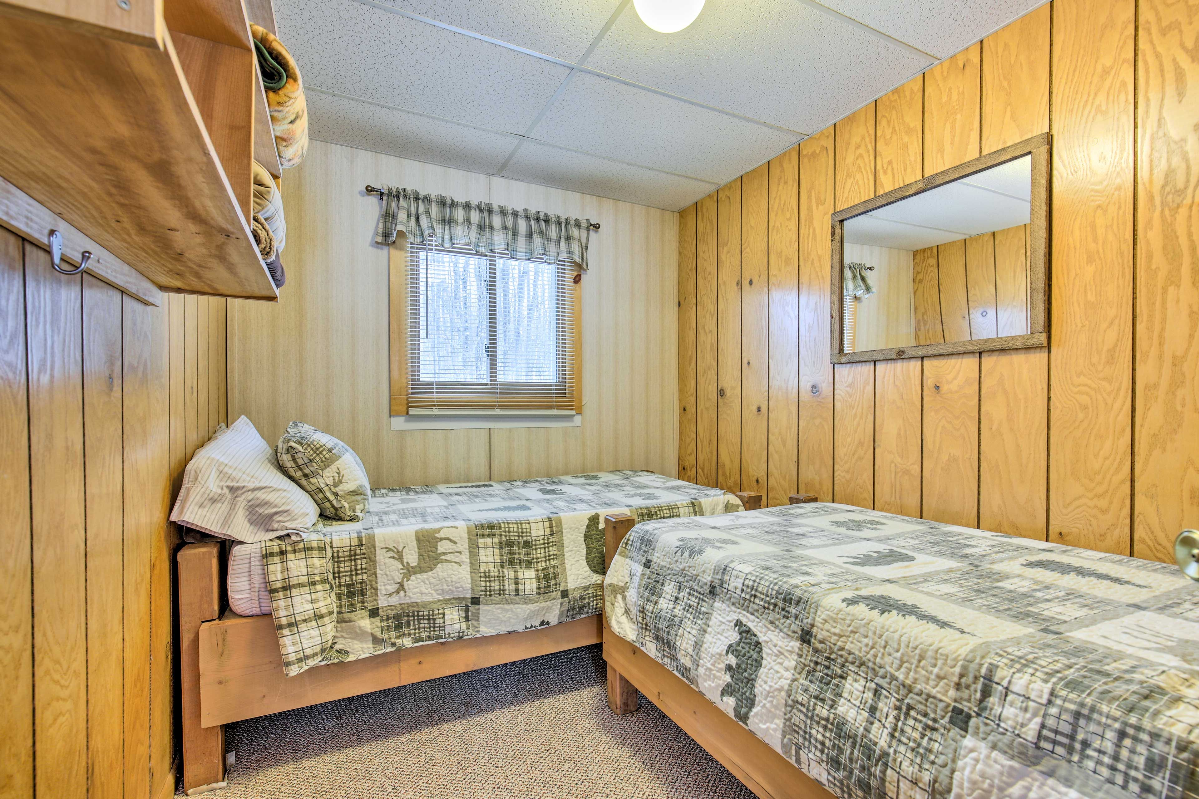 Bedroom 3 | 2 Twin Beds