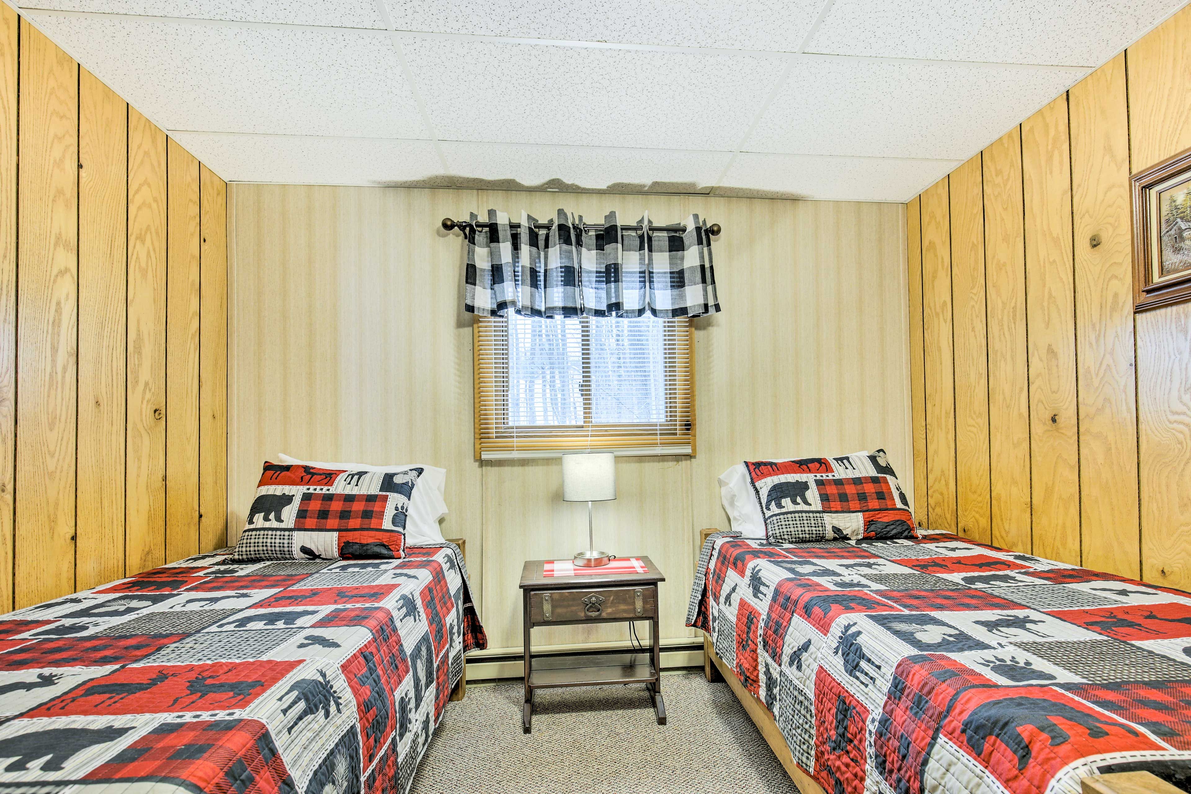 Bedroom 2 | 2 Twin Beds