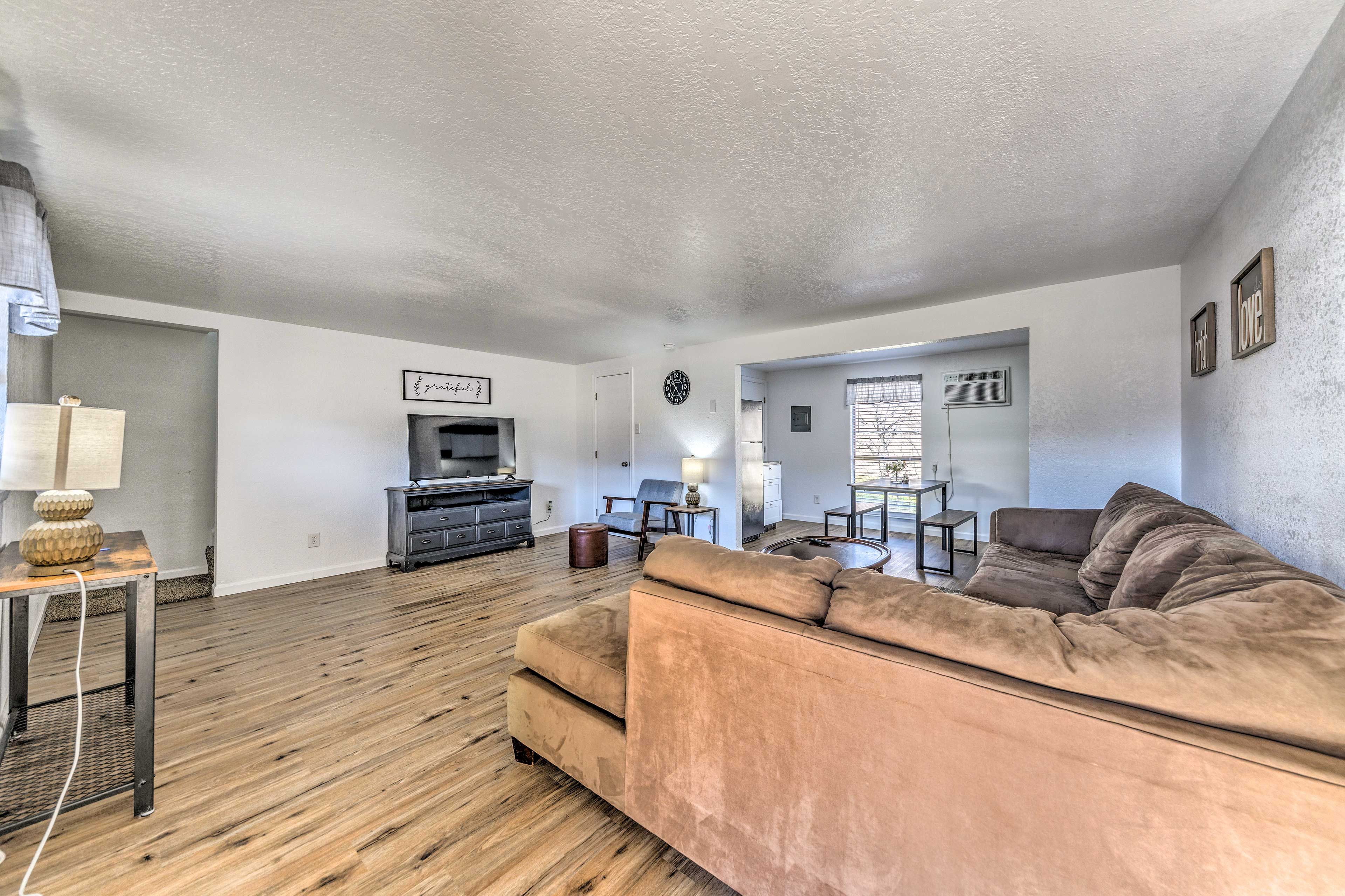 Living Room | Smart TV | Electric Heating | Wall A/C Units