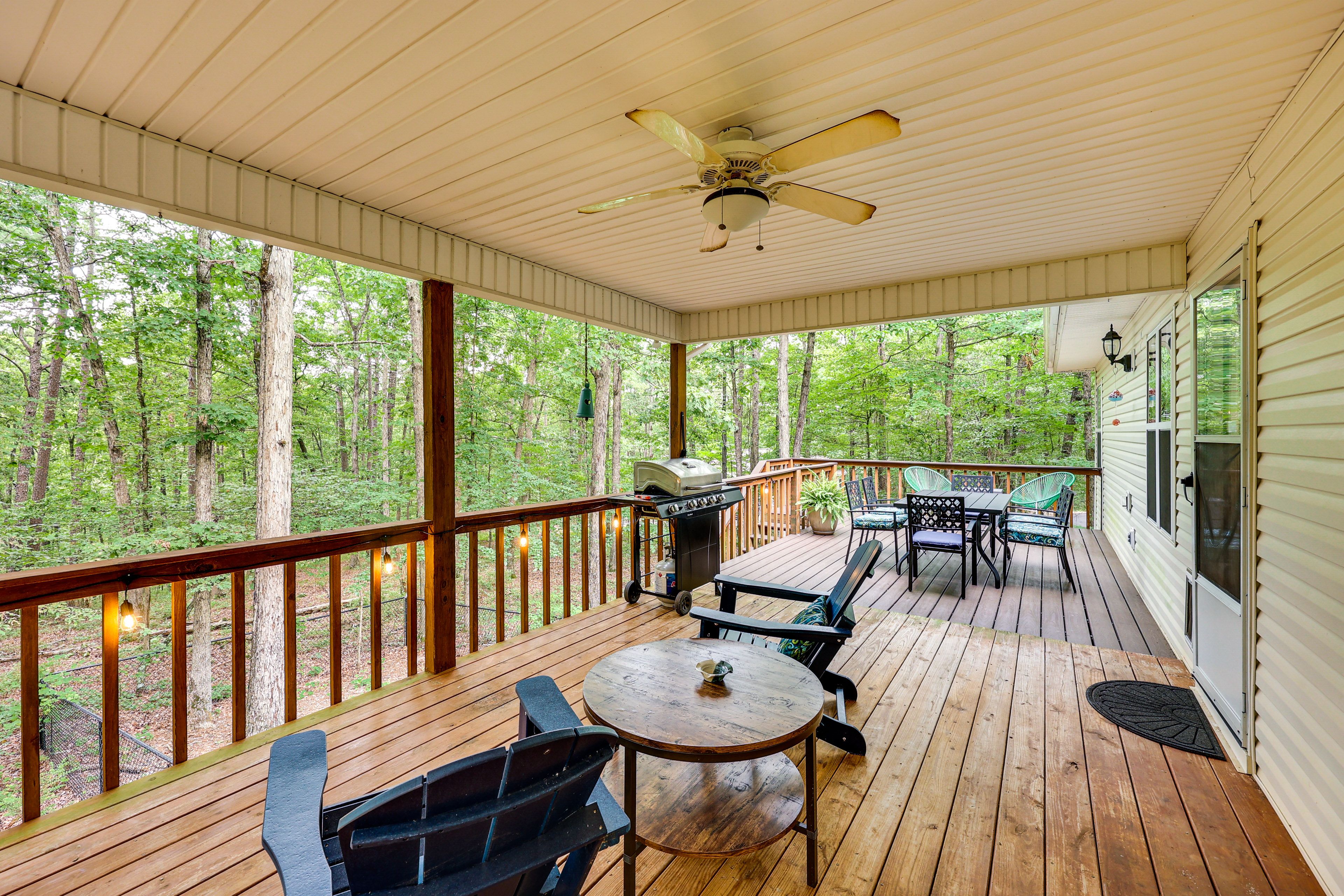 Covered Deck | Gas Grill