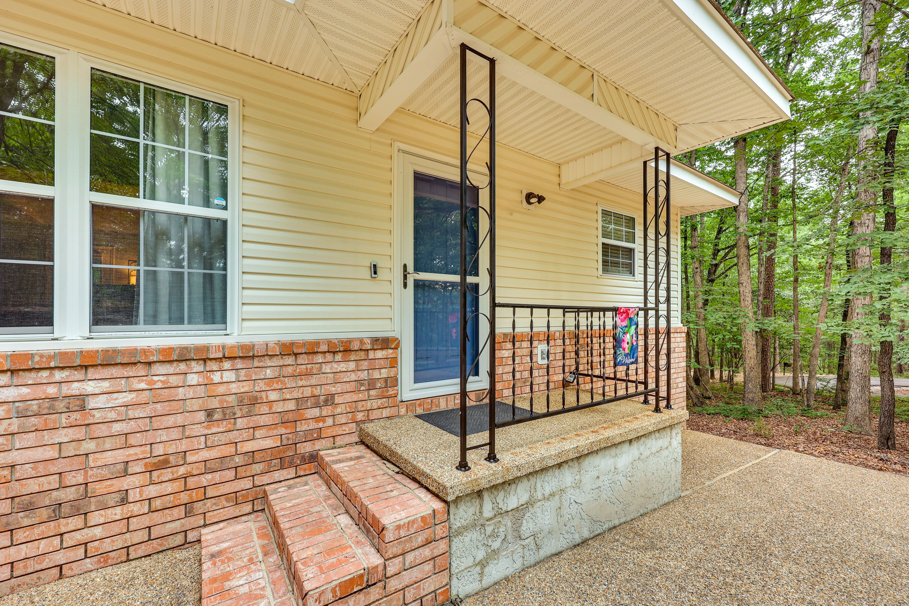 Front Entry | Keyless Entry | Ring Doorbell Device (Facing Entry)