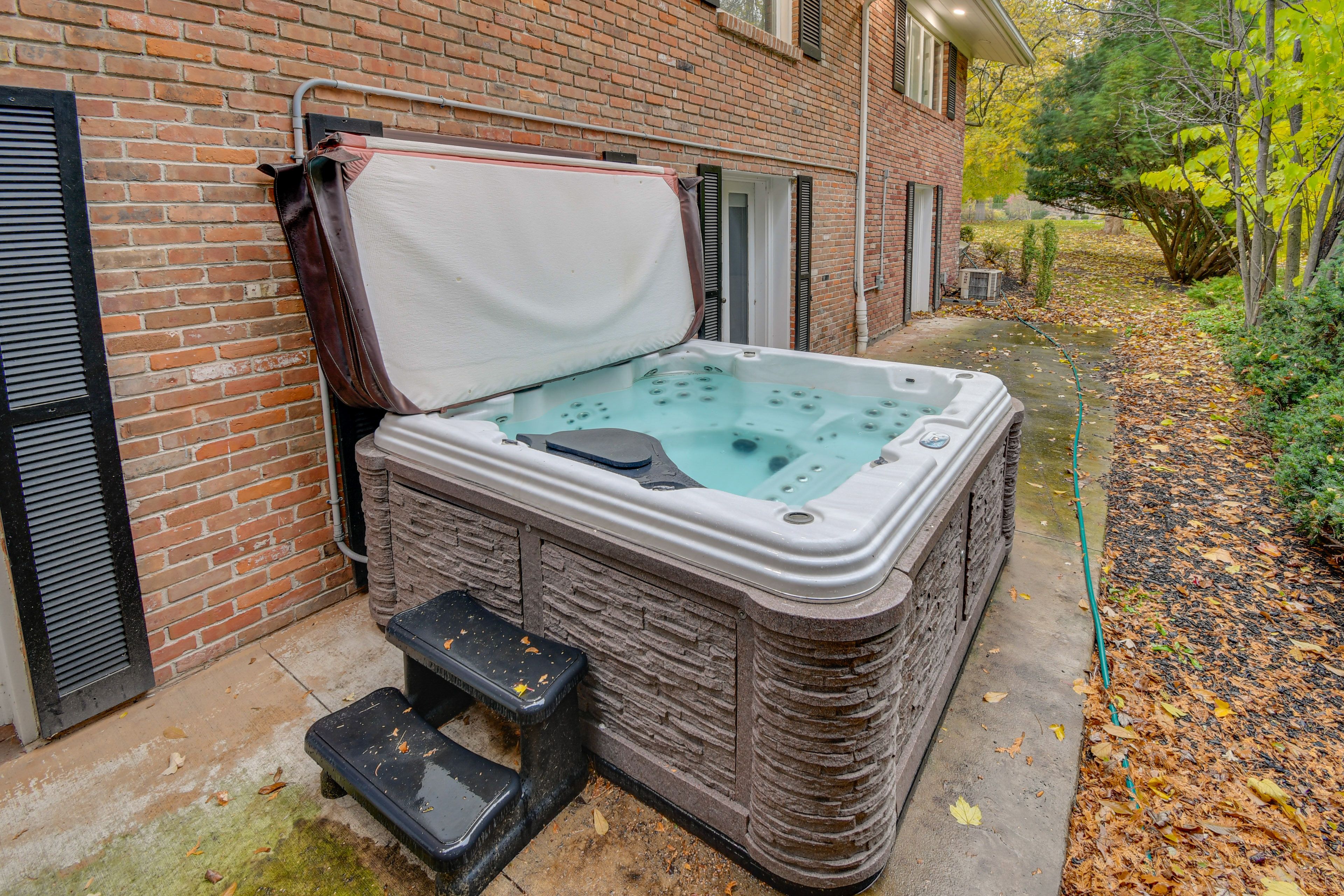Private Hot Tub