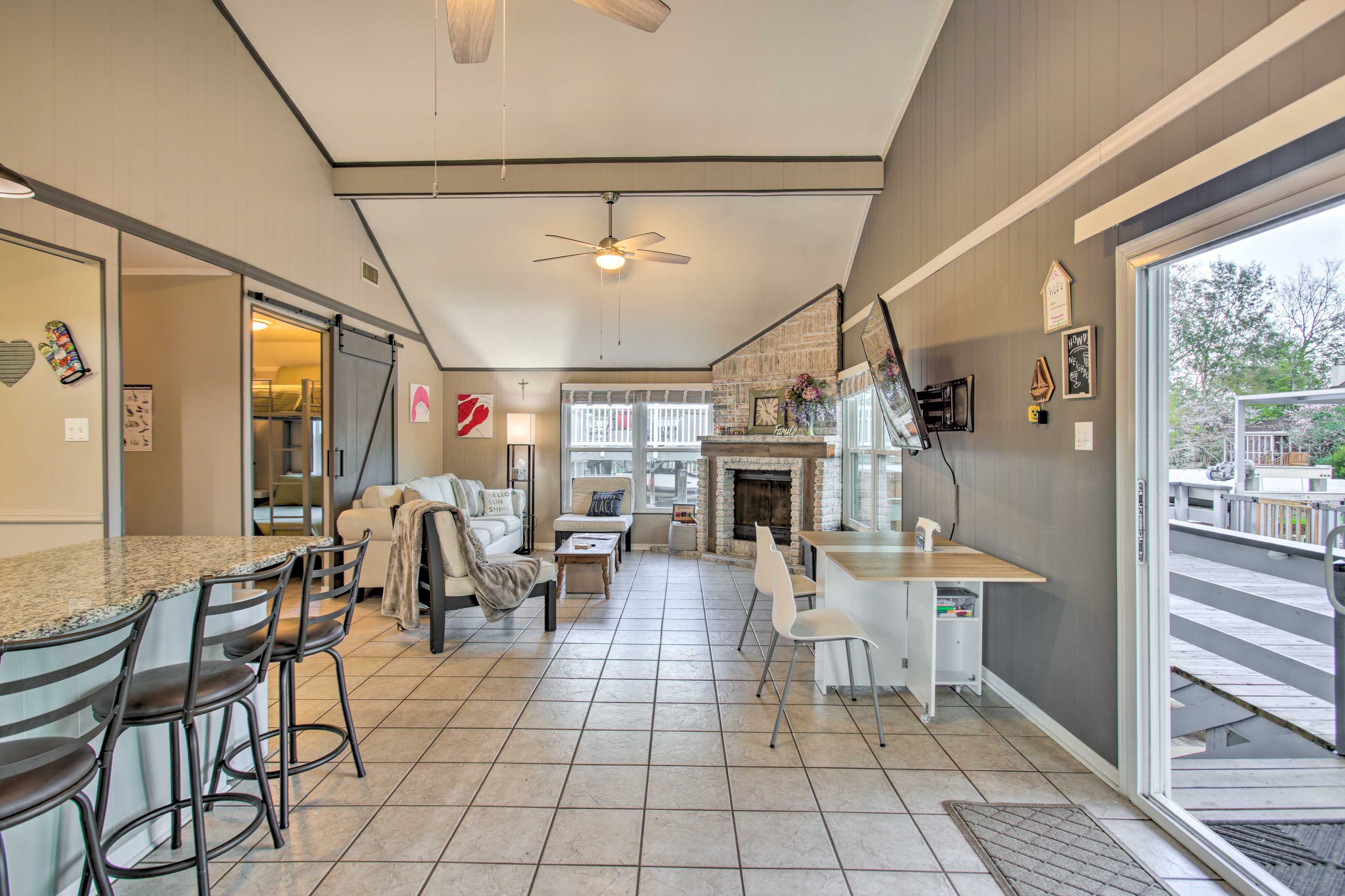 Dining Area | High Chair Available