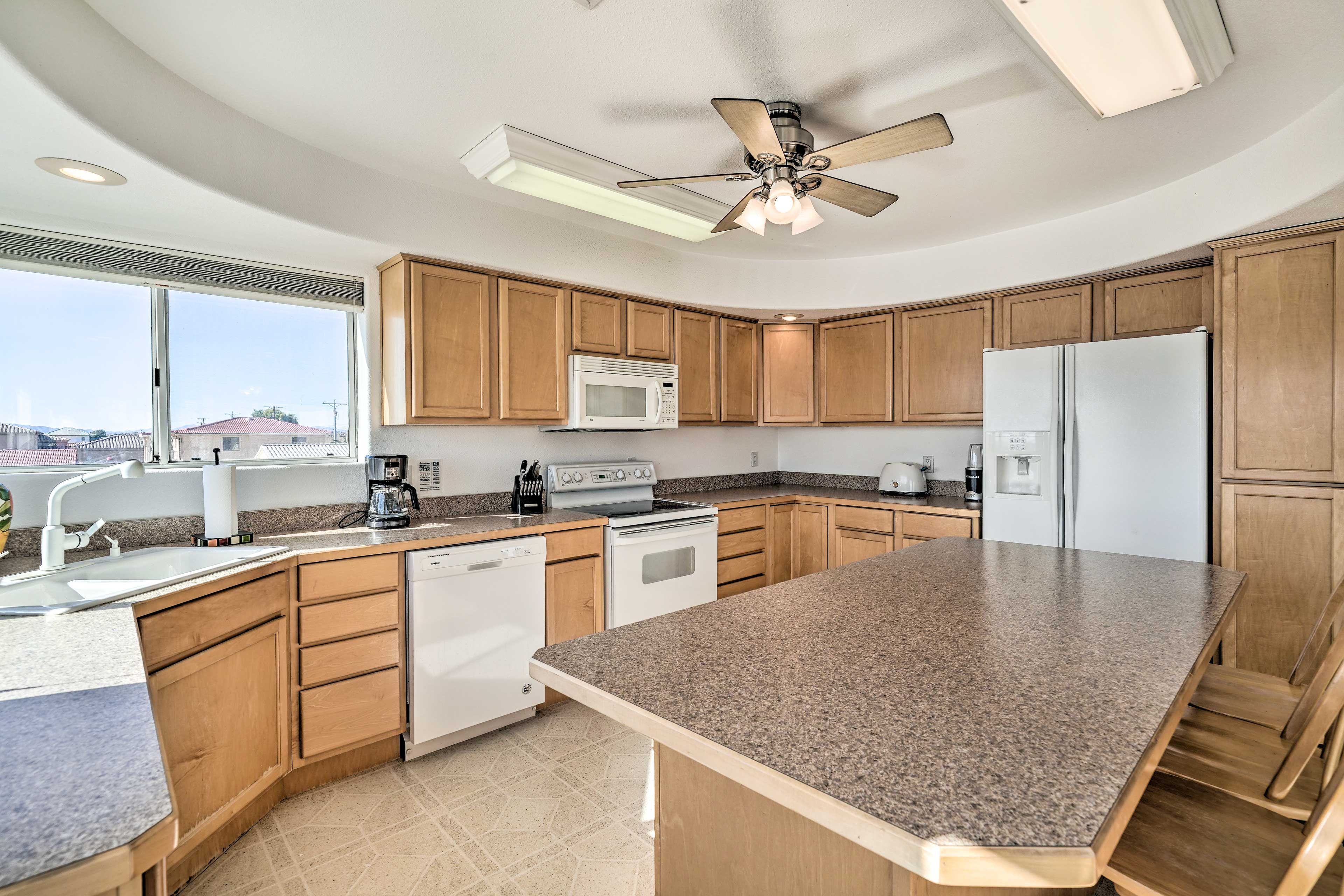 Kitchen | Cooking Basics | Coffee Maker | Paper Towels/Trash Bags Provided