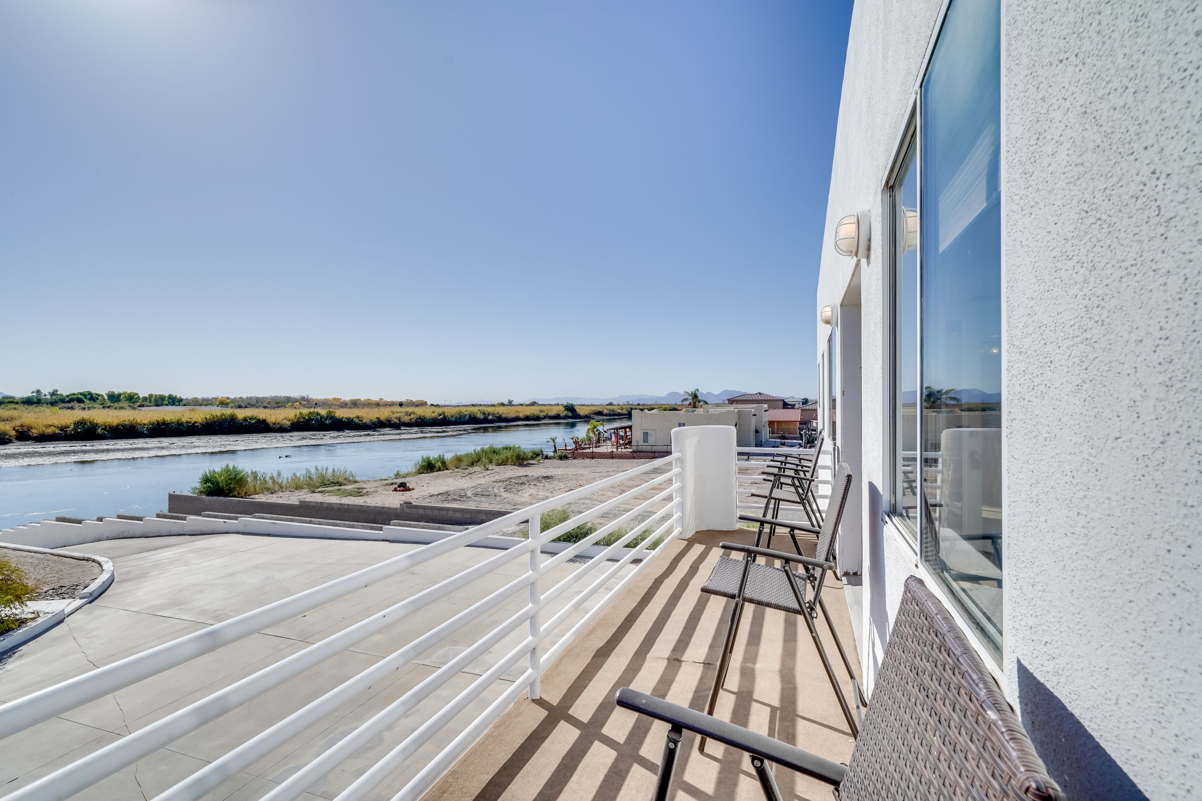 Private Deck | Scenic Views