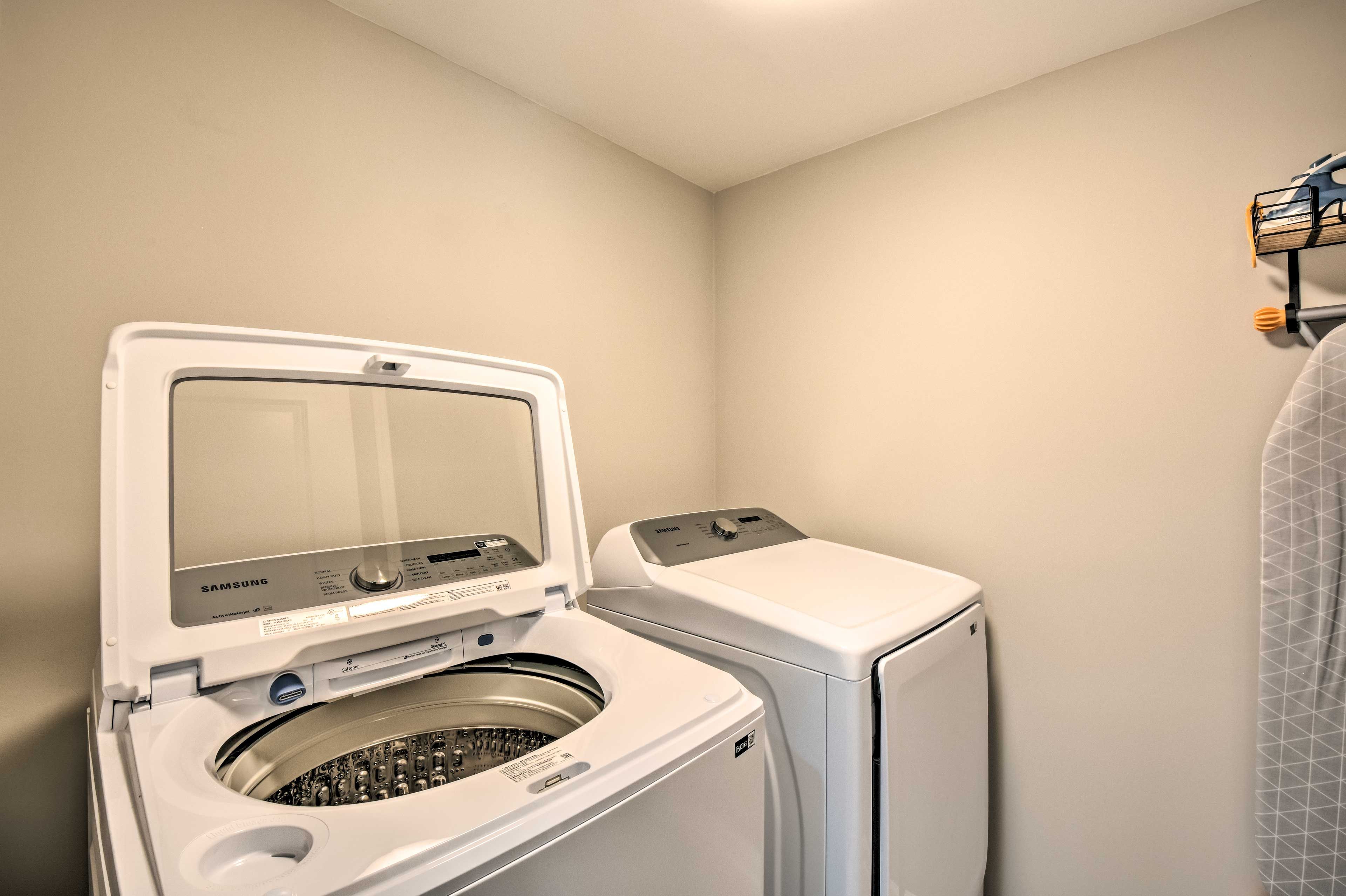 Washer & Dryer | Linens Provided