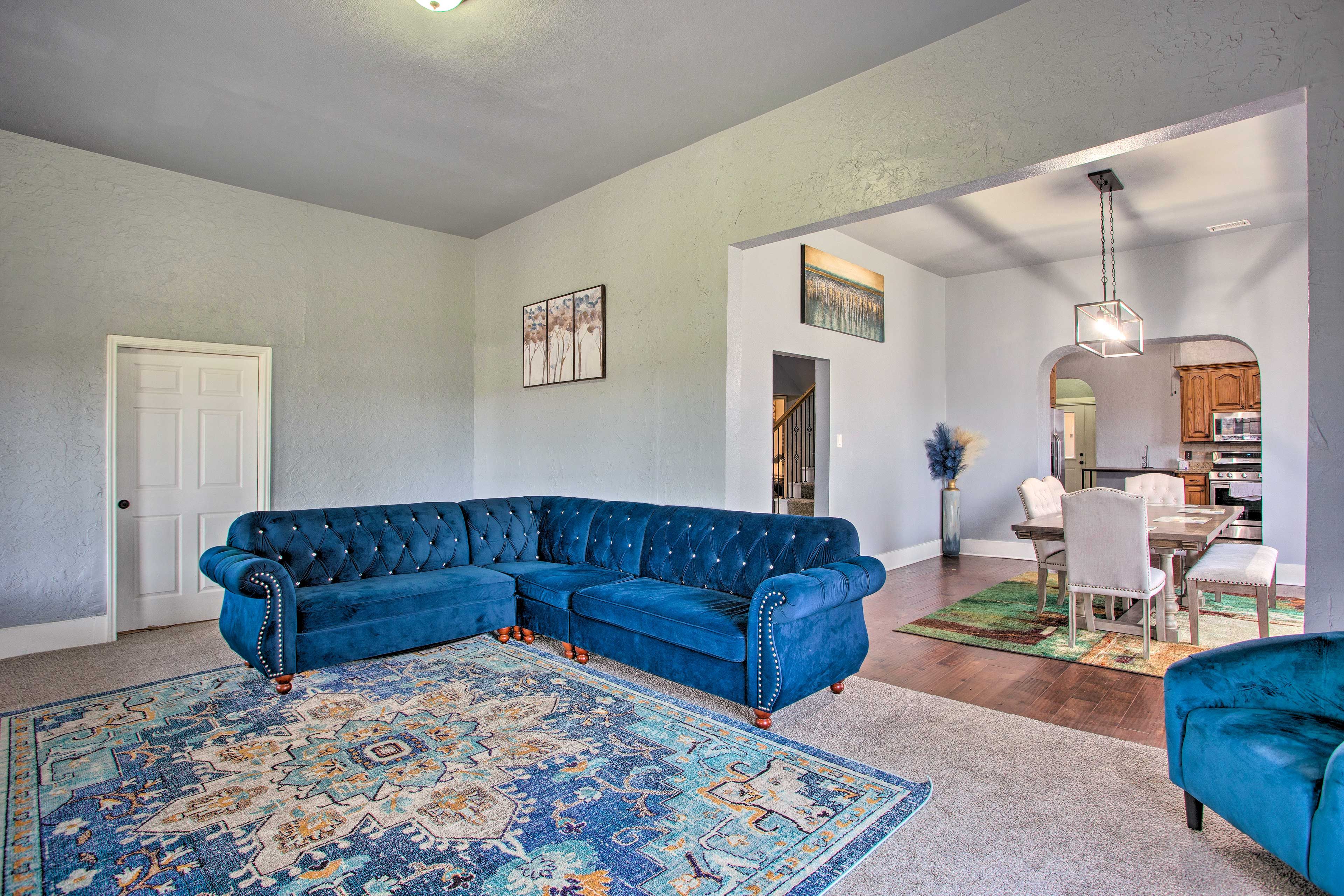 Living Room | Free WiFi | Smart TV