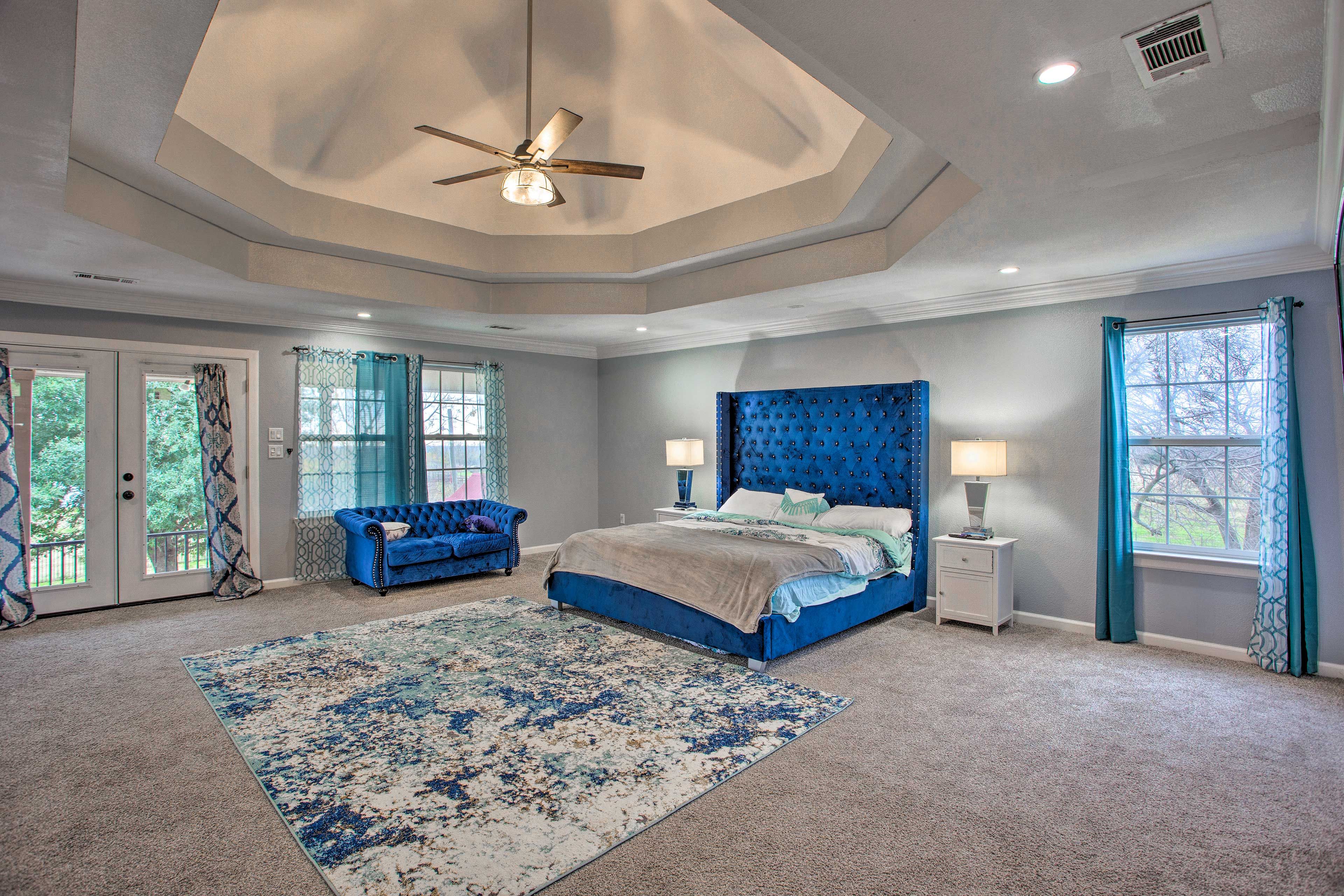 Bedroom 1 | California King Bed