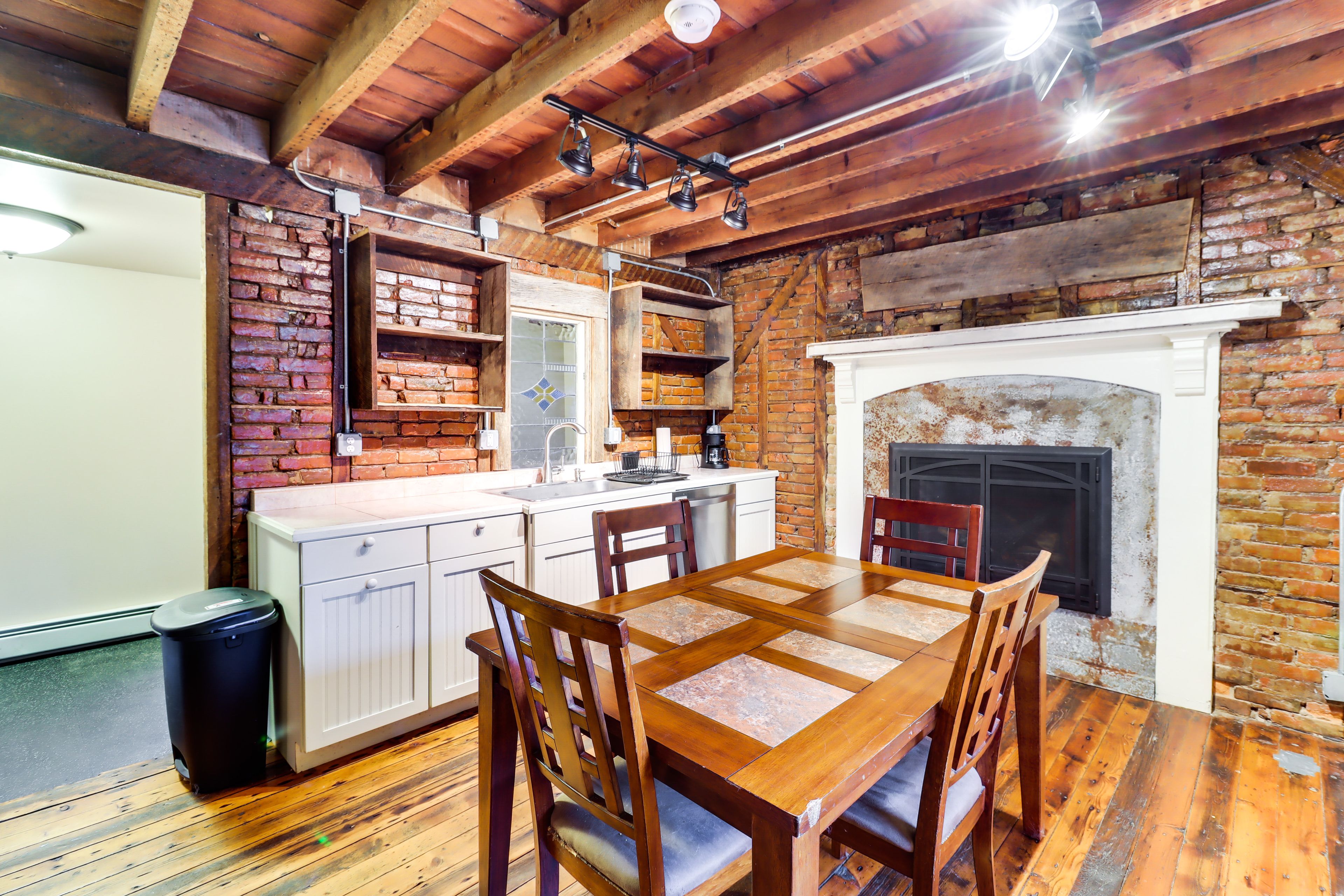 Kitchen | Cooking Basics | Toaster | Blender | 1st Floor