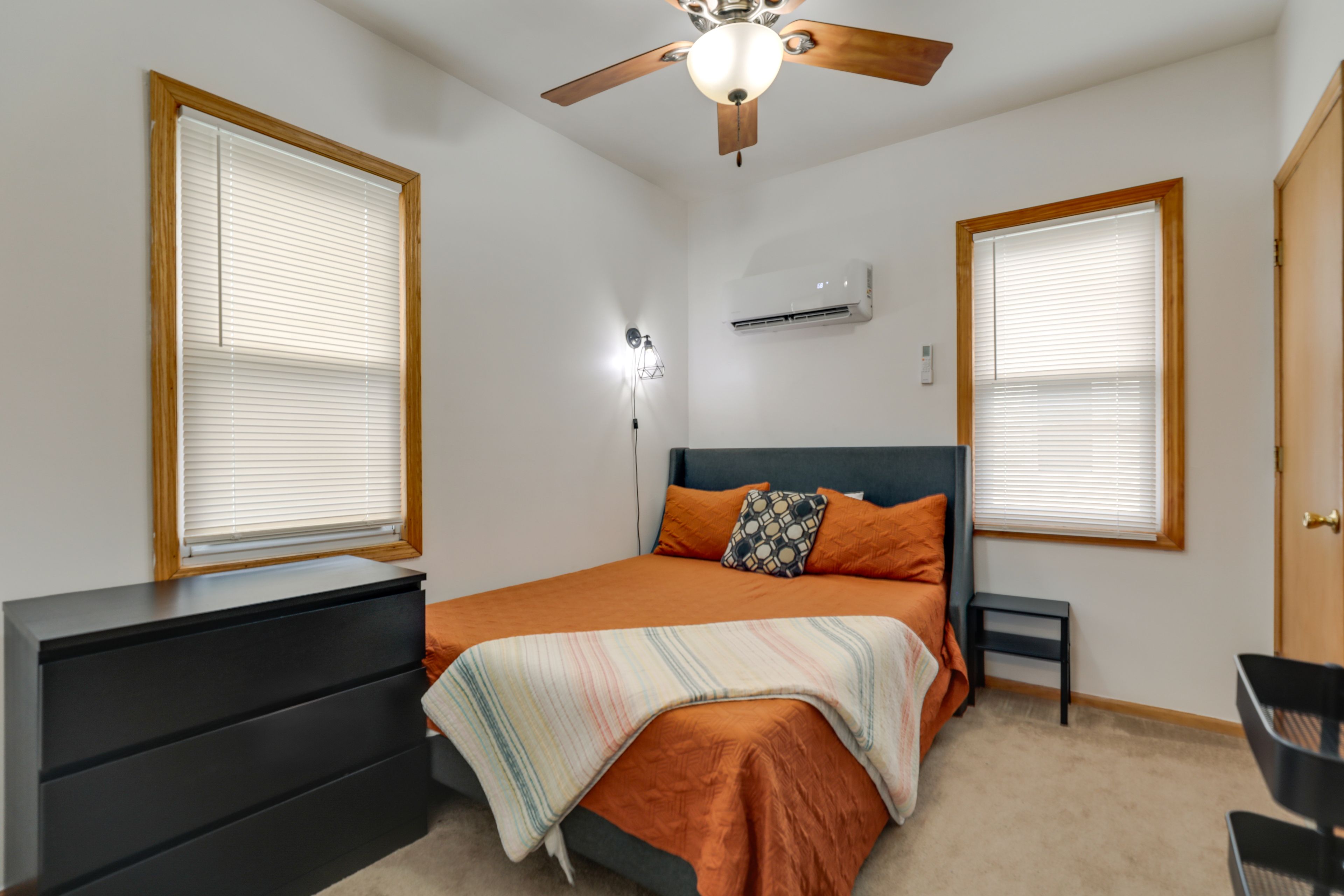 Bedroom 1 | Queen Bed | Linens Provided
