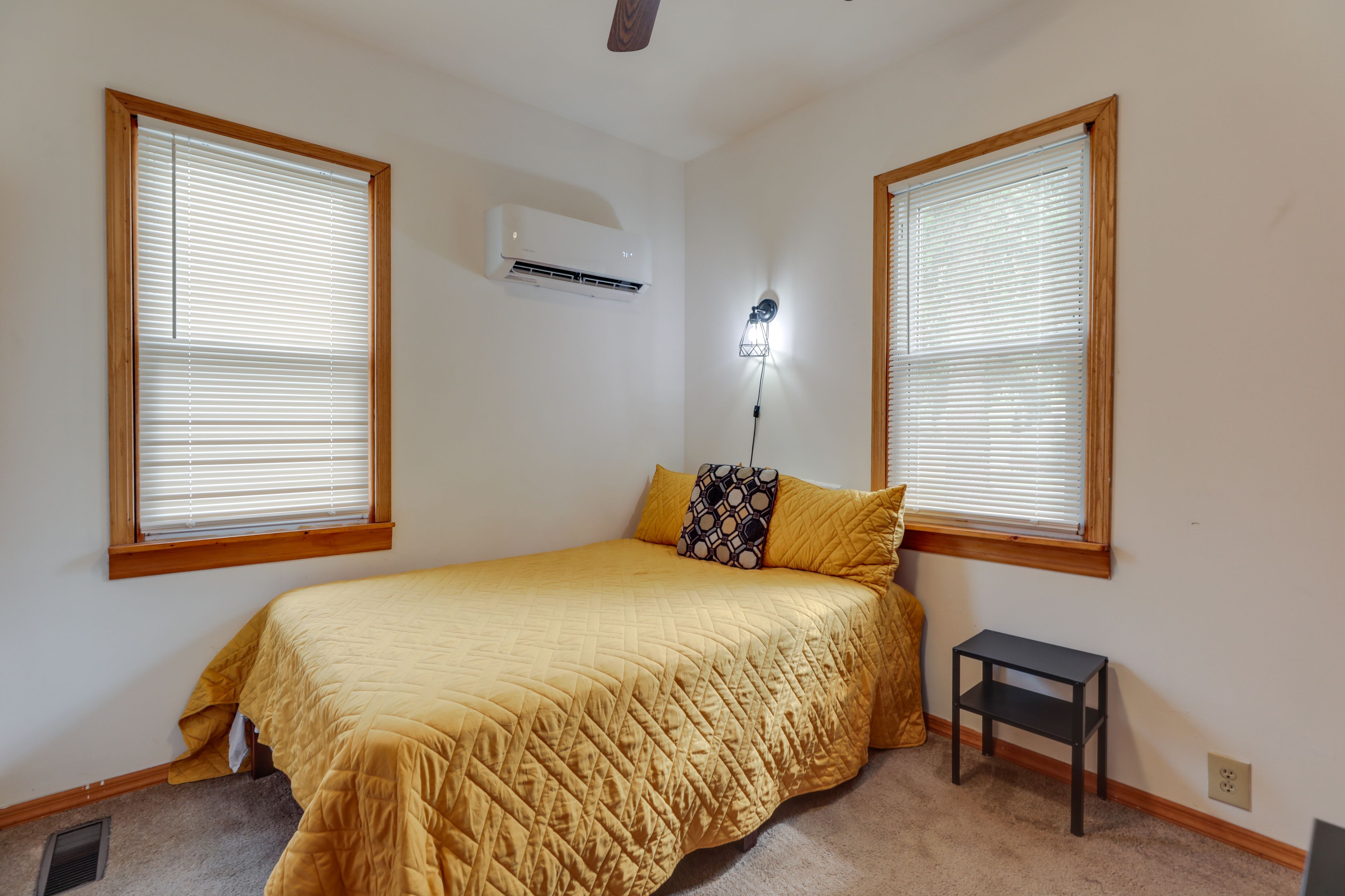 Bedroom 2 | Full Bed