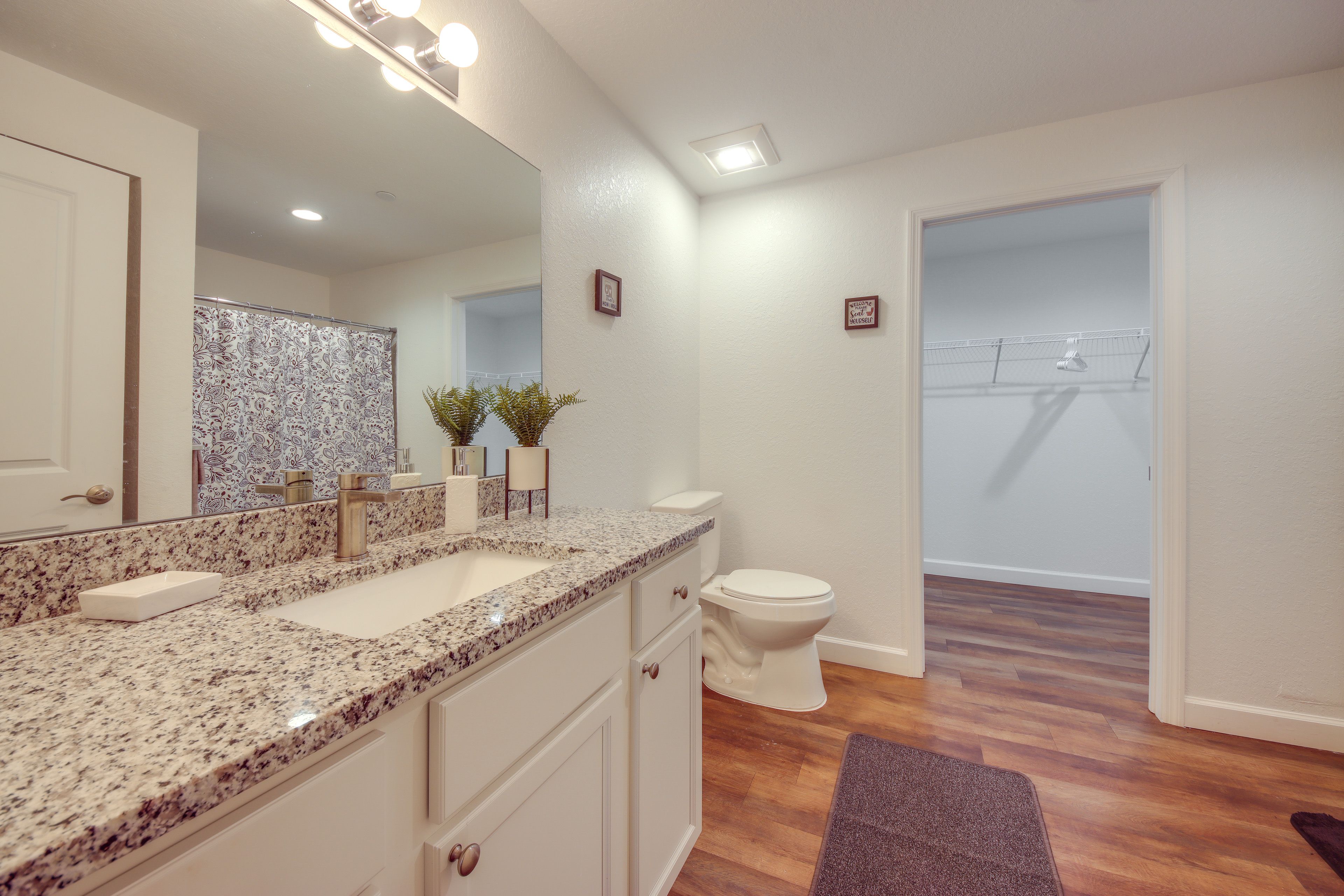 En-Suite Bathroom | Complimentary Toiletries