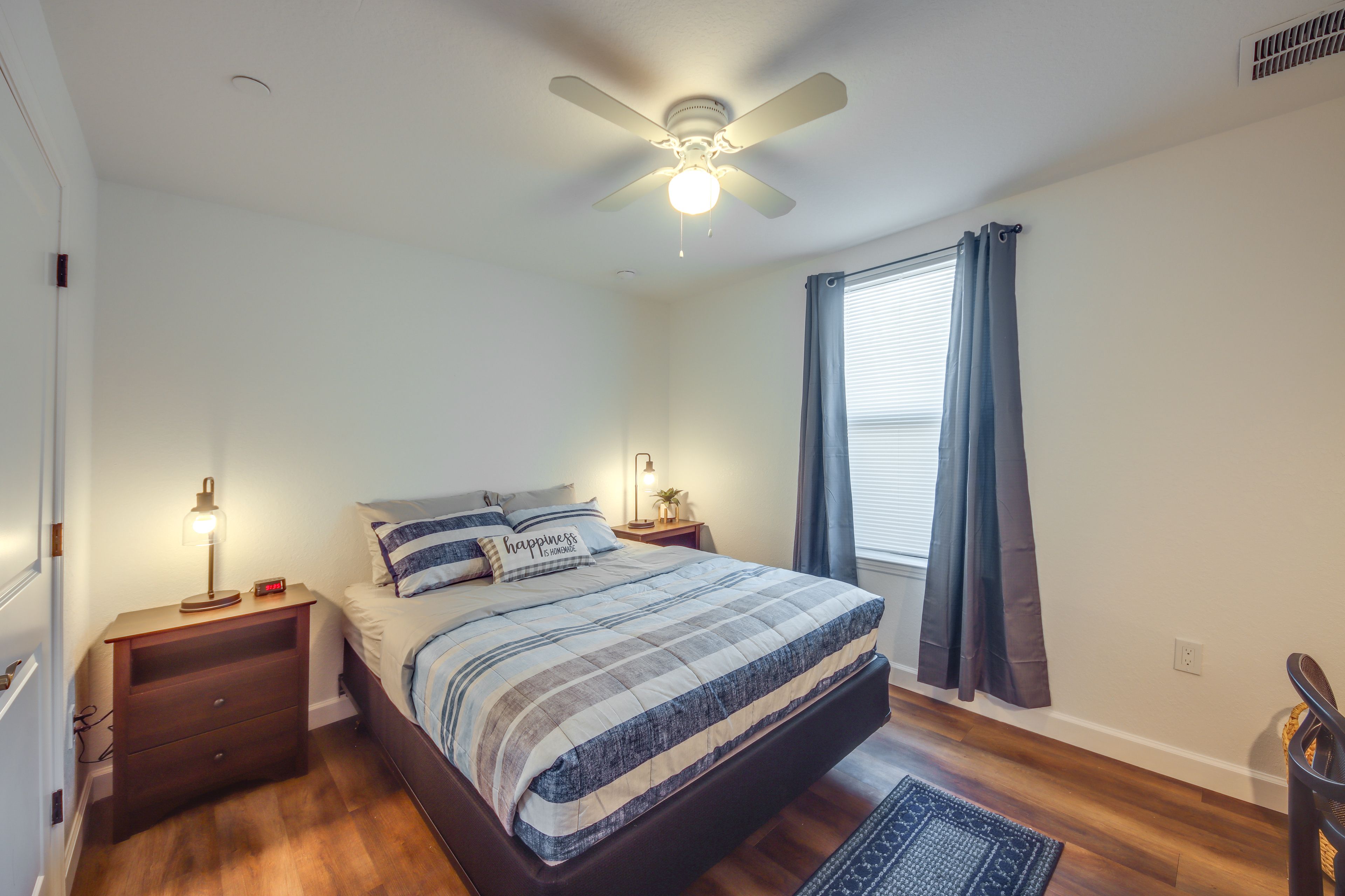 Bedroom 2 | Queen Bed | Linens Provided | Desk