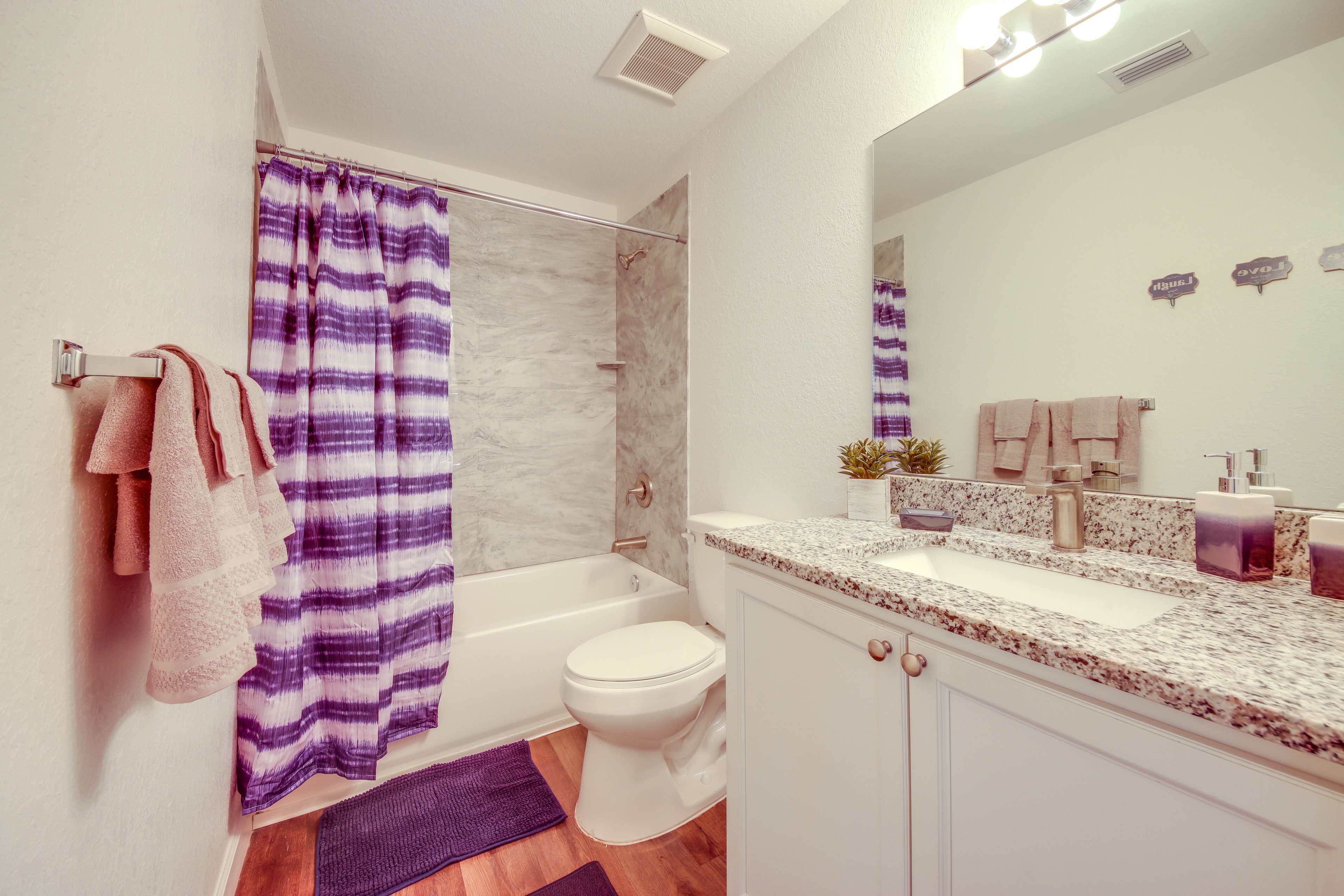 Full Bathroom