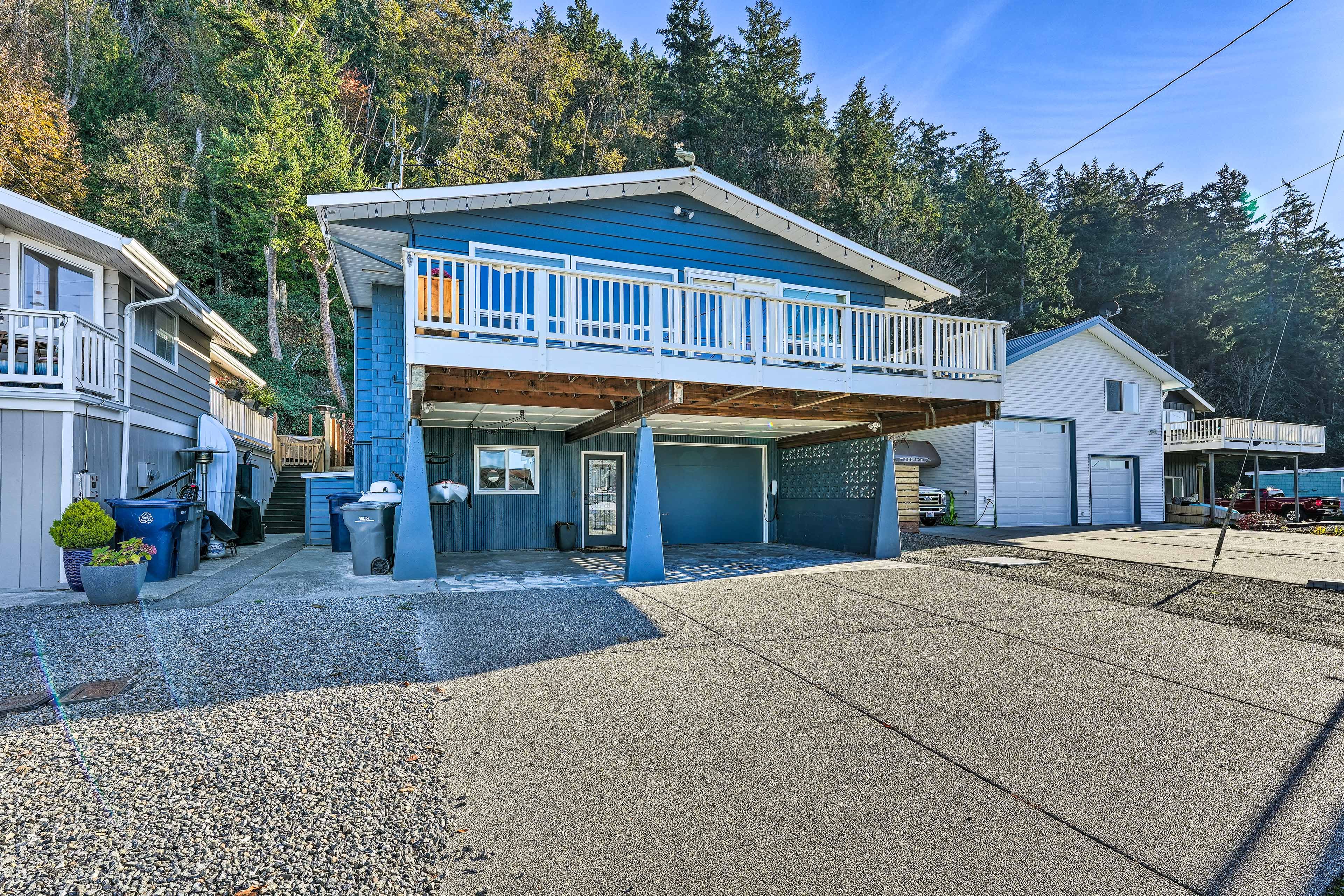 Parking | Carport (4 Vehicles)