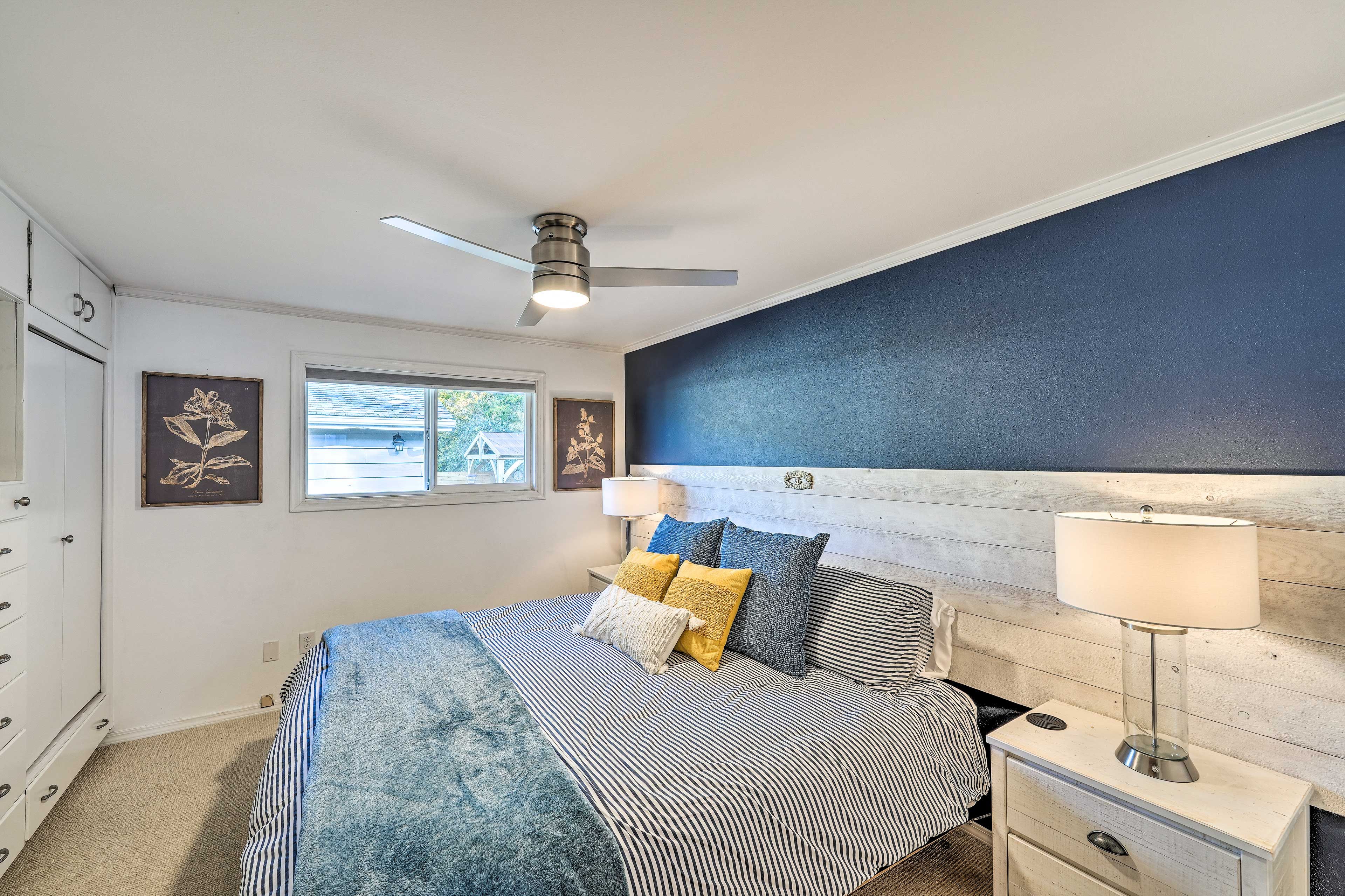 Bedroom 2 | King Bed