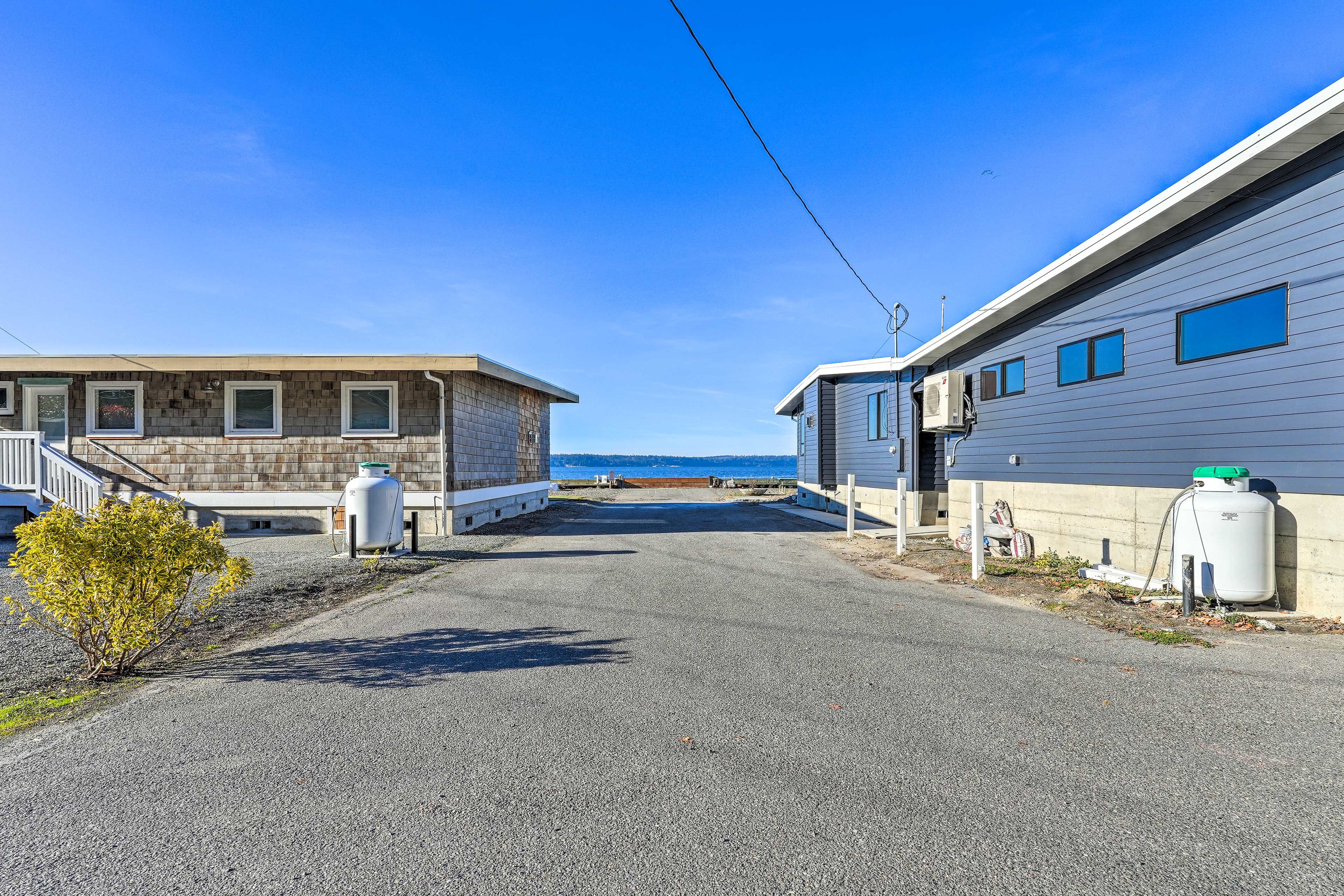 Path to Beach | No Access Through Private Yard