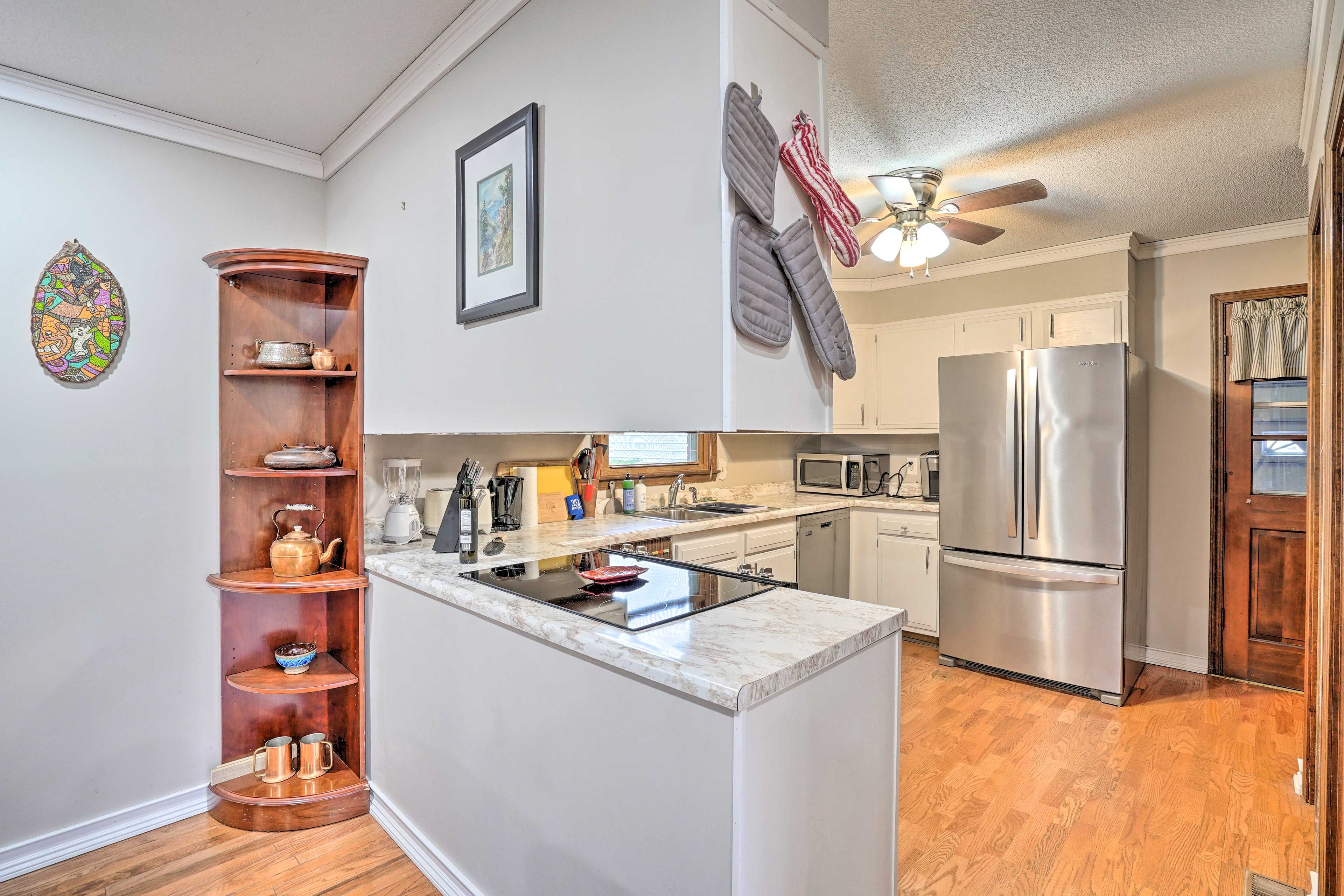 Kitchen | Keurig Coffee Maker | Cooking Basics | Stainless Steel Appliances