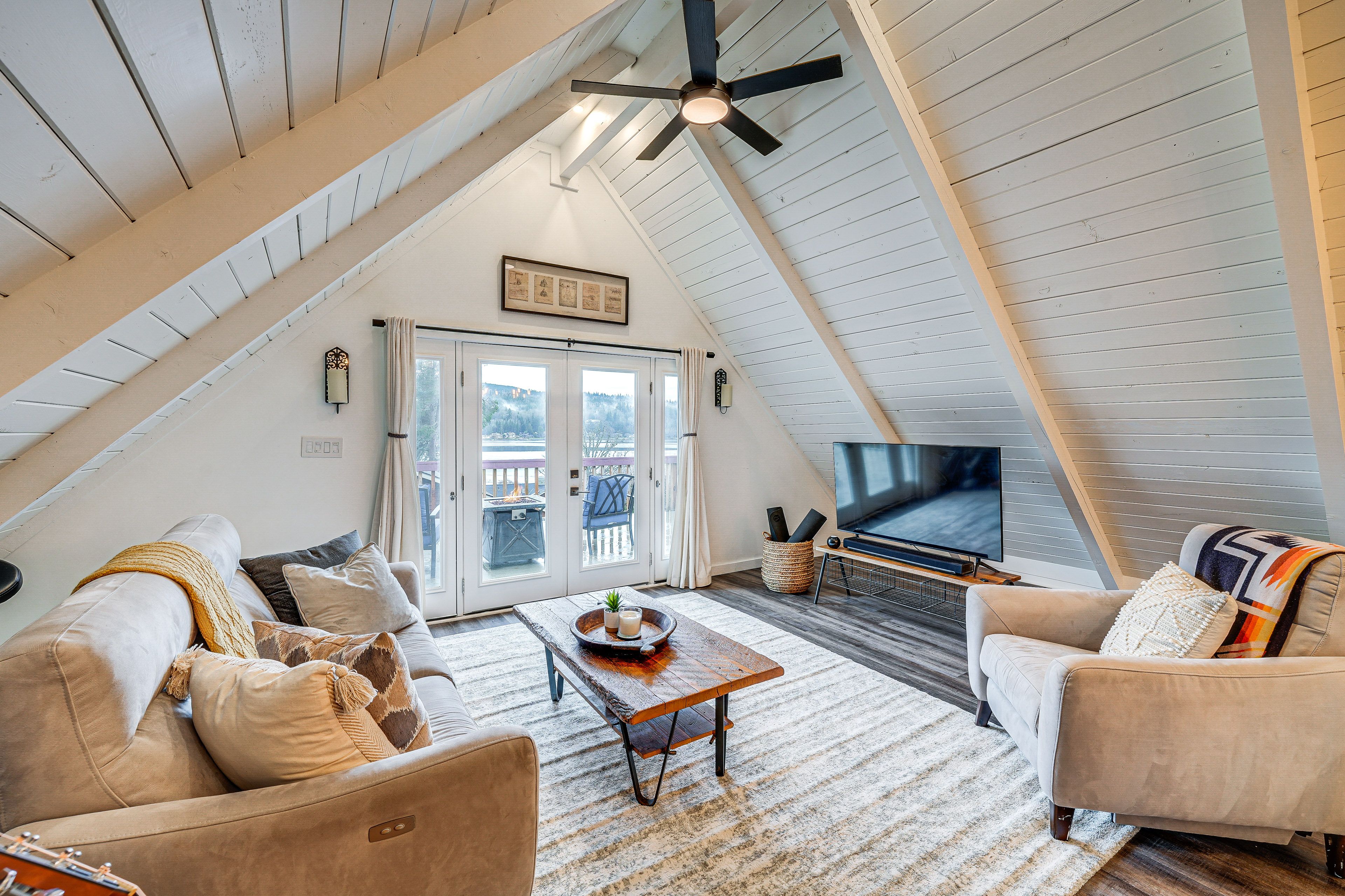 Living Room | Mountain & Lake Views | Self Check-In | 2 Mi to Whatcom Falls Park