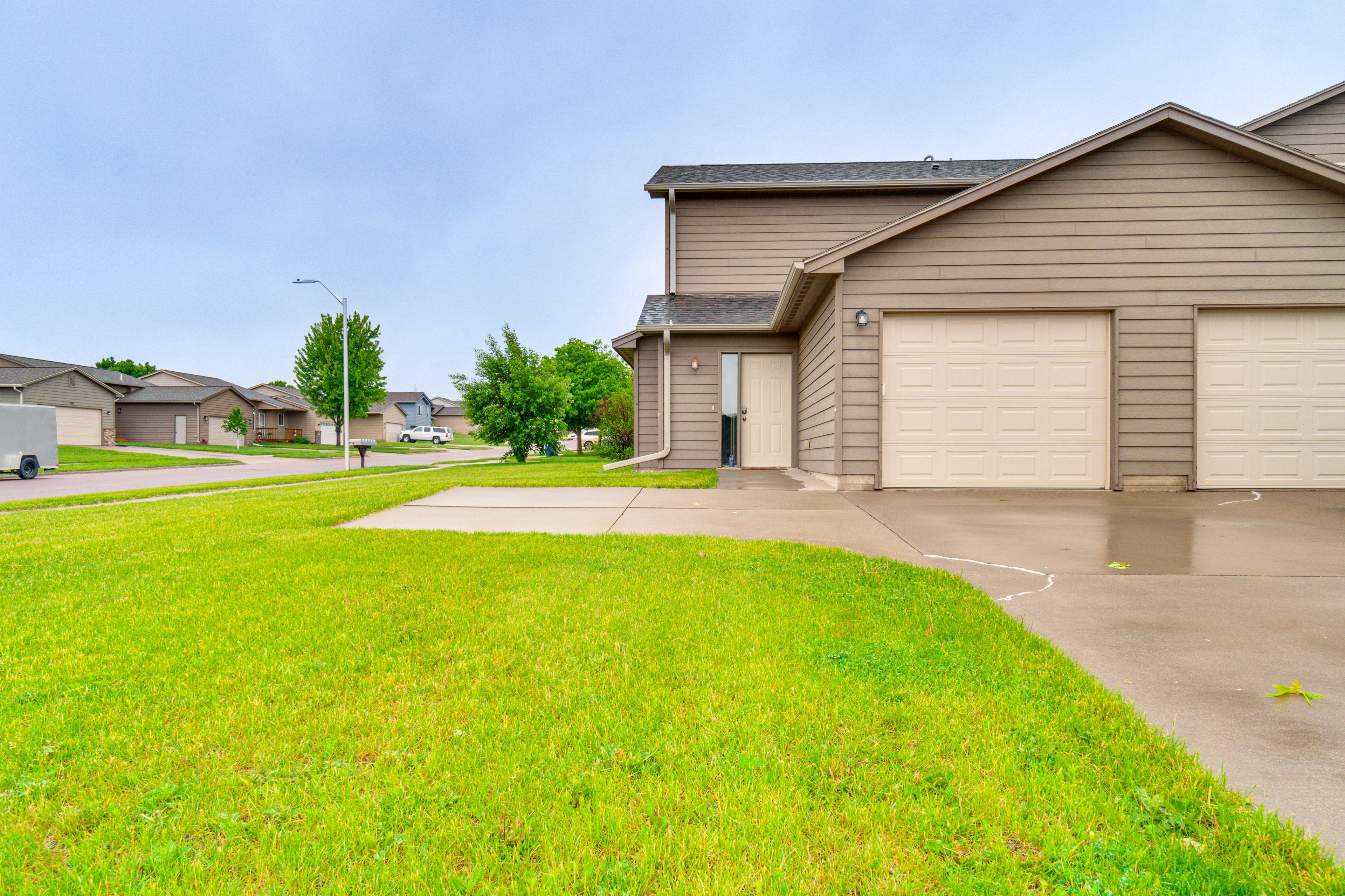 Parking | Garage (1 Vehicle) | Driveway (2 Vehicles)