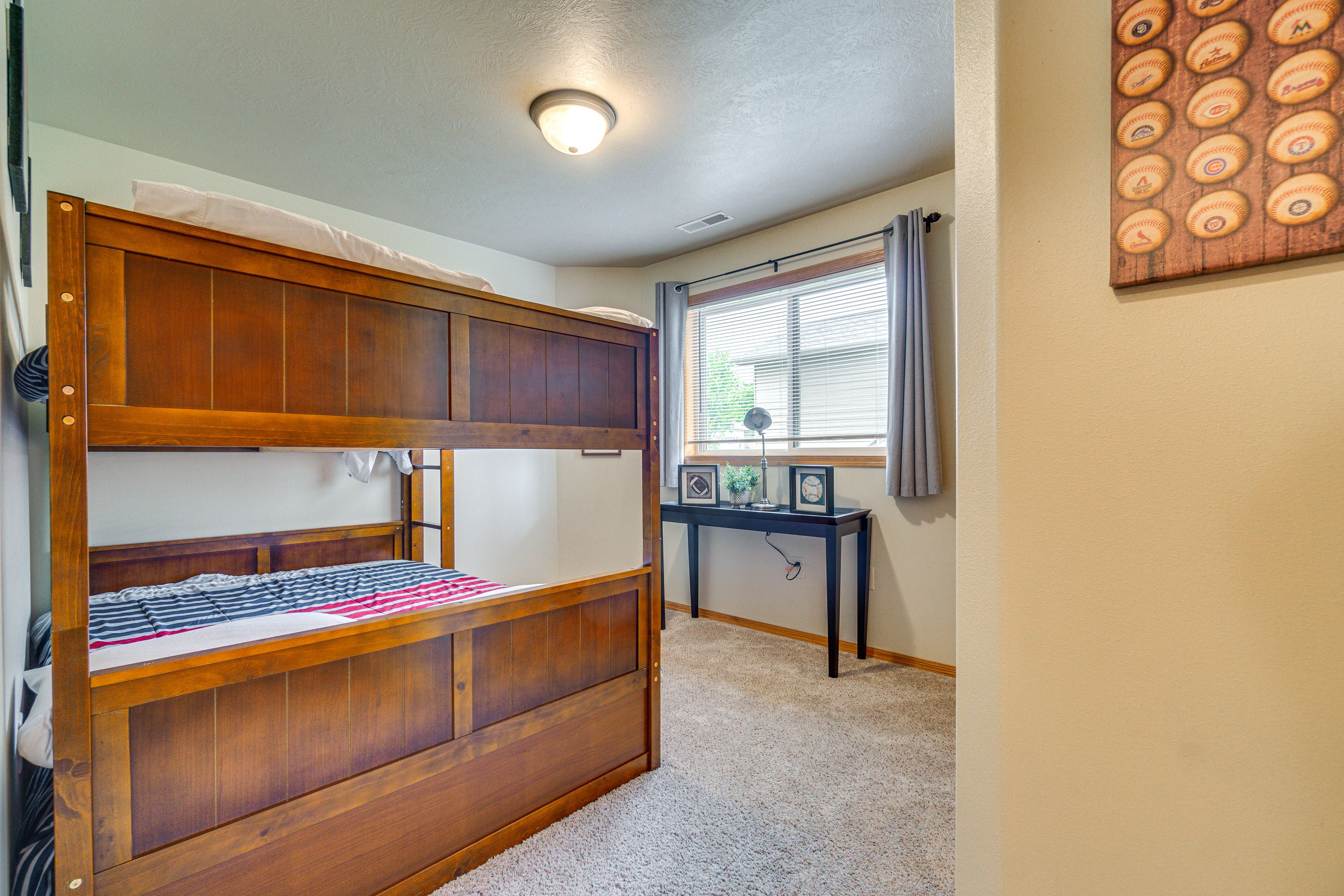 Bedroom 2 | Full Bunk Bed