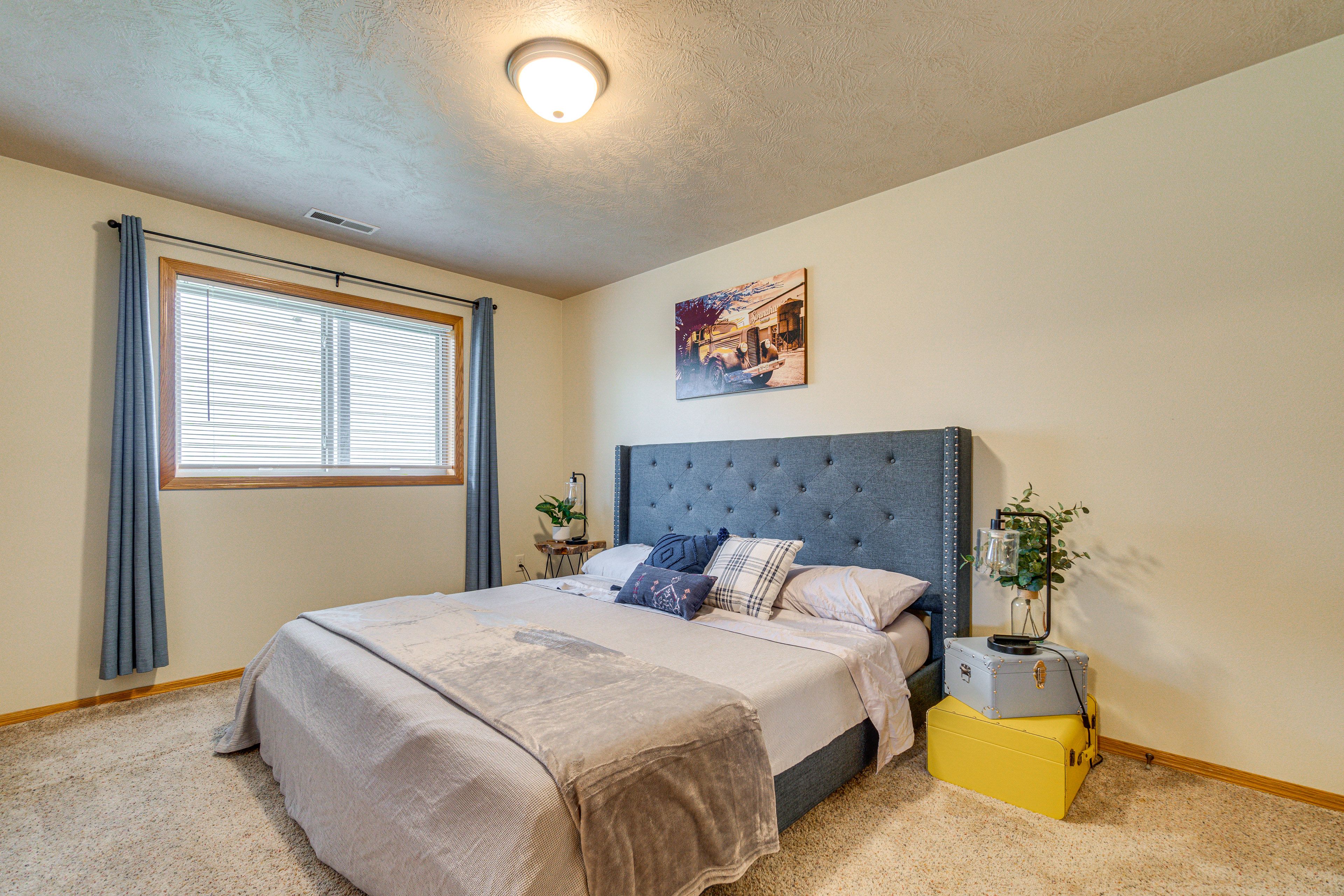 Bedroom 1 | King Bed | Linens Provided