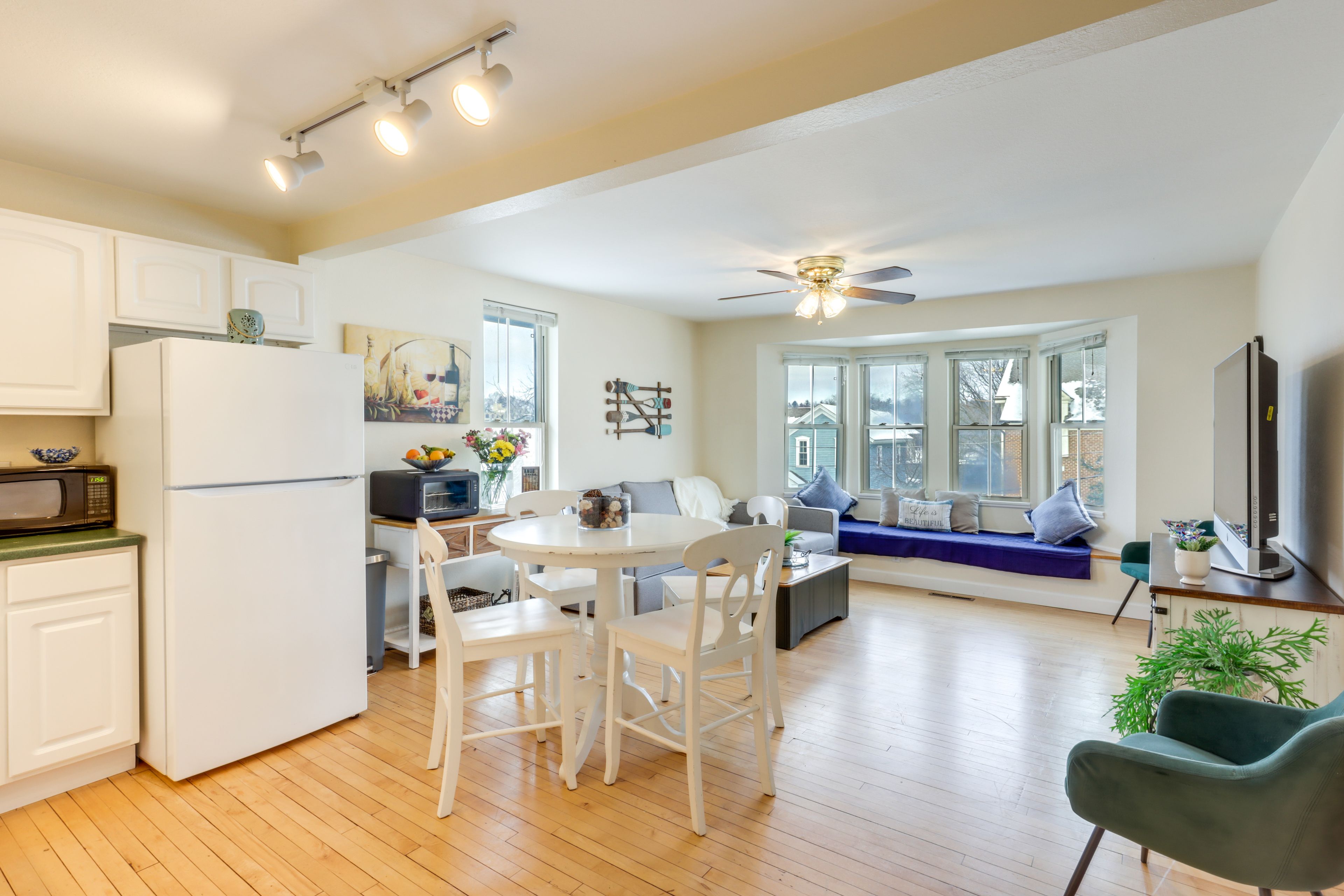 Delafield Vacation Rental | 2BR | 1BA | 800 Sq Ft | Stairs Required to Access
