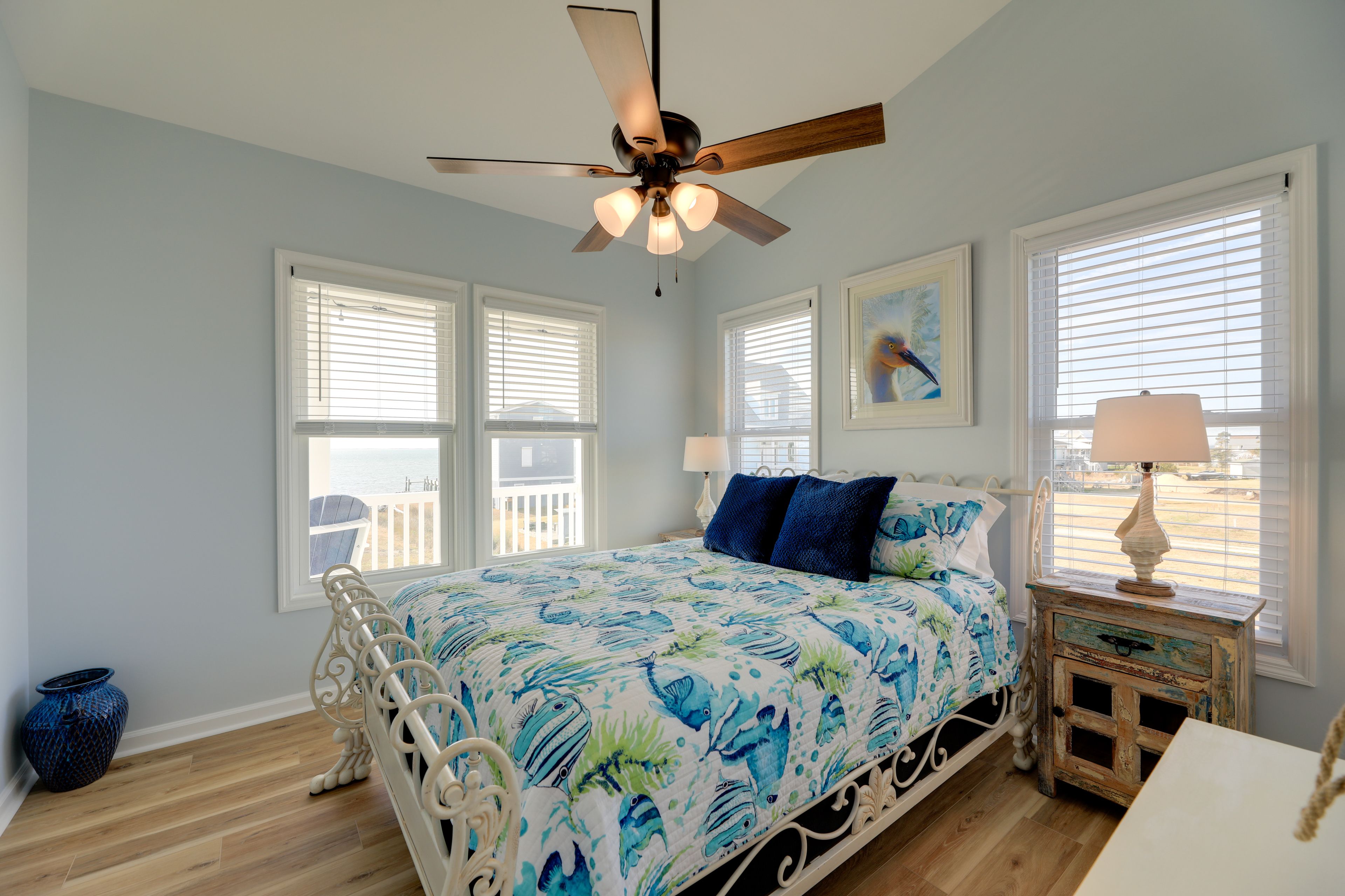 Bedroom 2 | Queen Bed