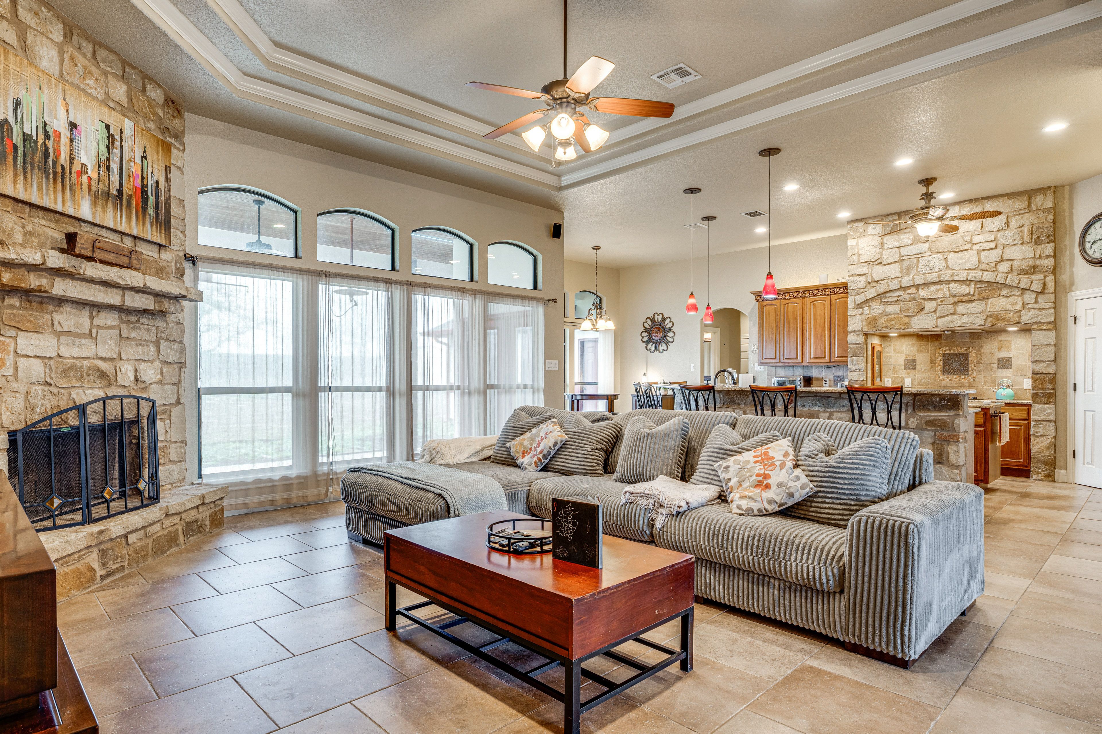 La Vernia Vacation Rental | 3BR | 2BA | 2,515 Sq Ft