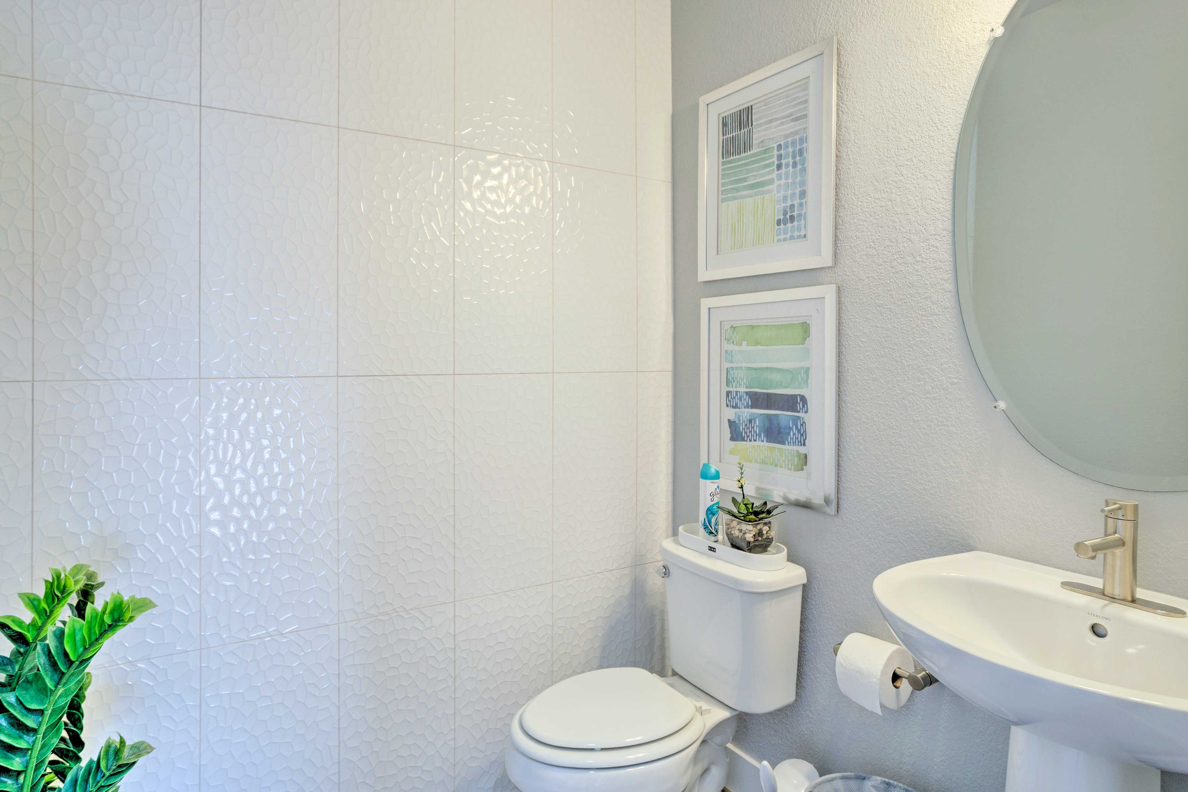 Half Bathroom | 2nd Floor