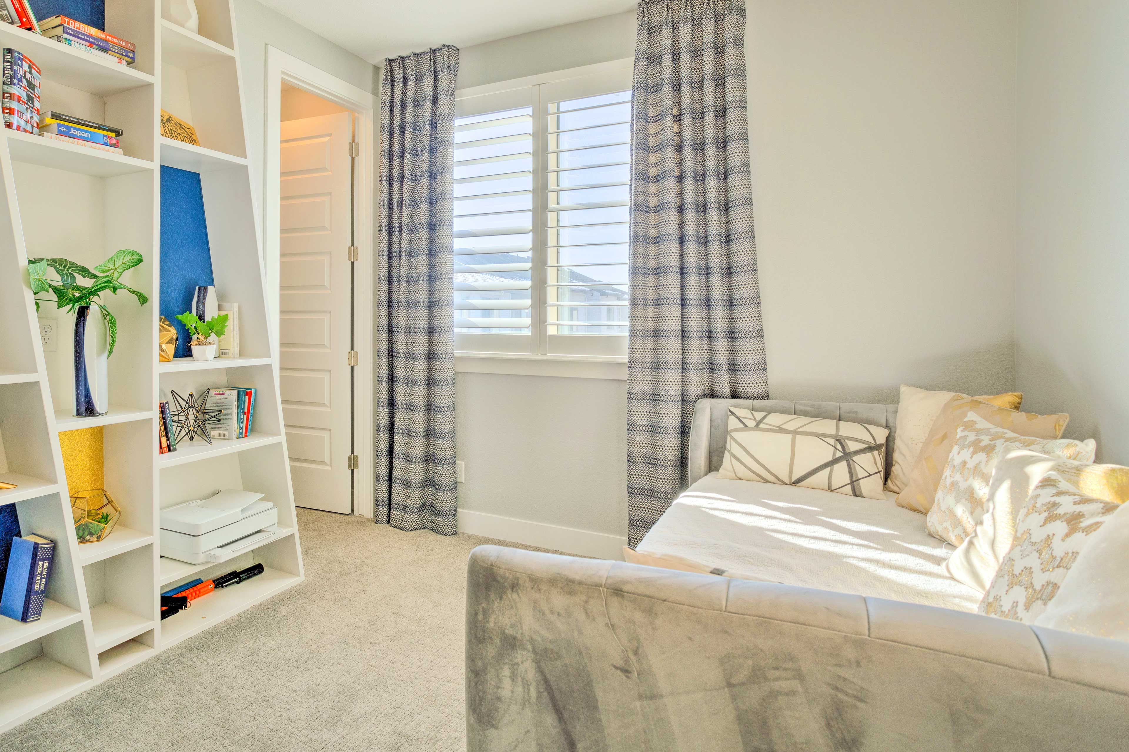 Bedroom 3 | Twin Daybed w/ Twin Trundle | 3rd Floor