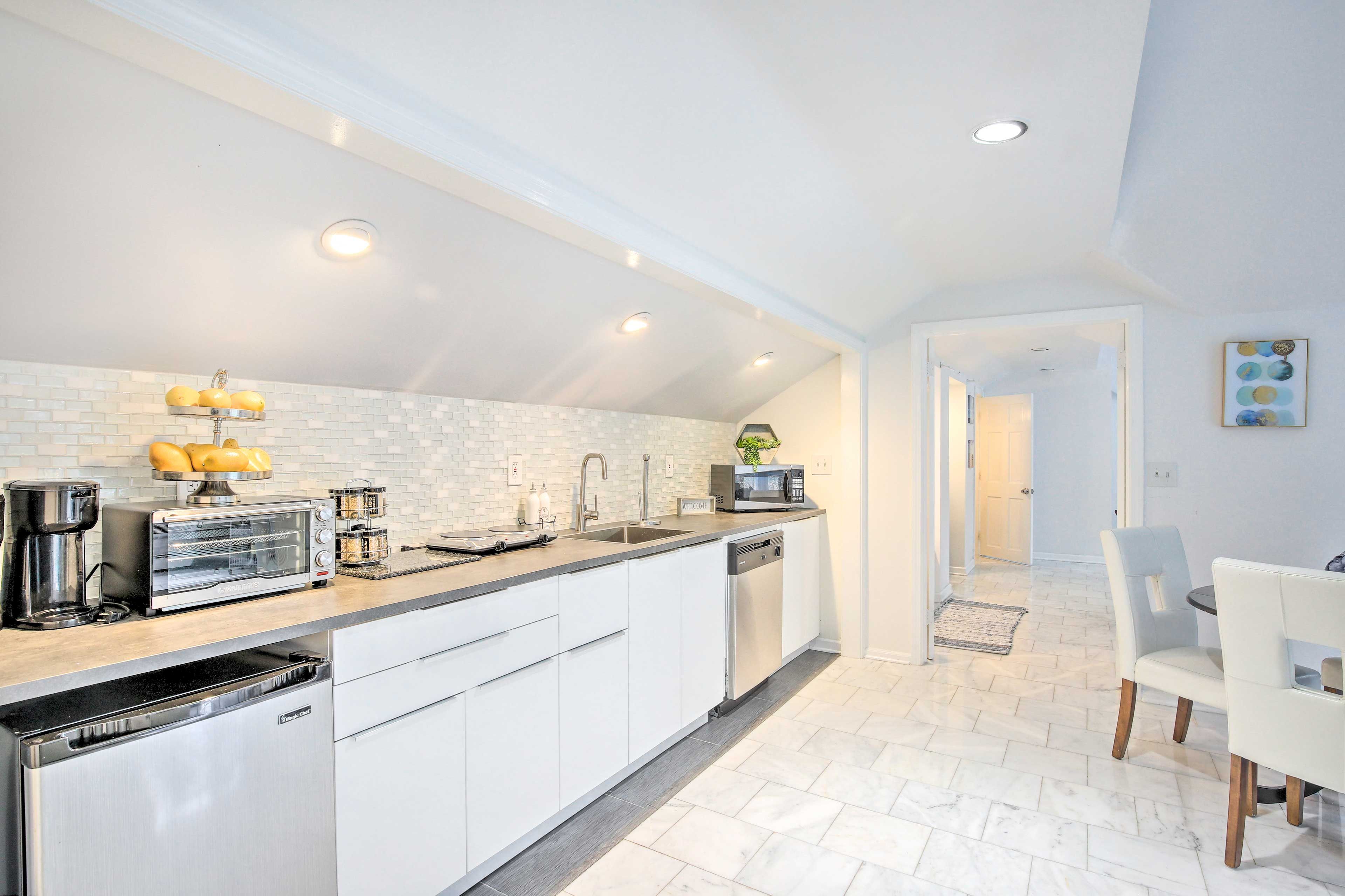 Kitchenette | Coffee Maker | Dishwasher