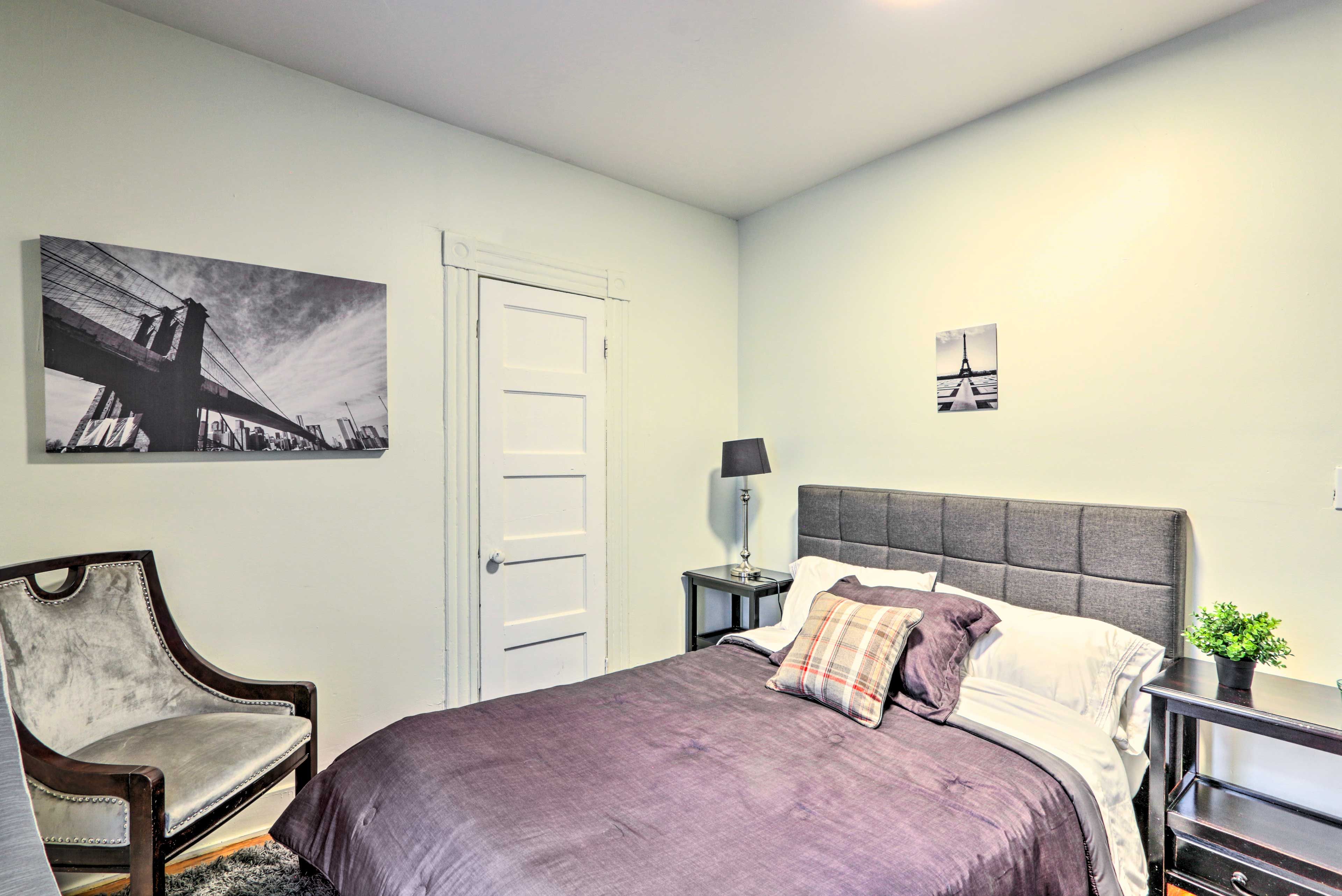 Bedroom 2 | Queen Bed