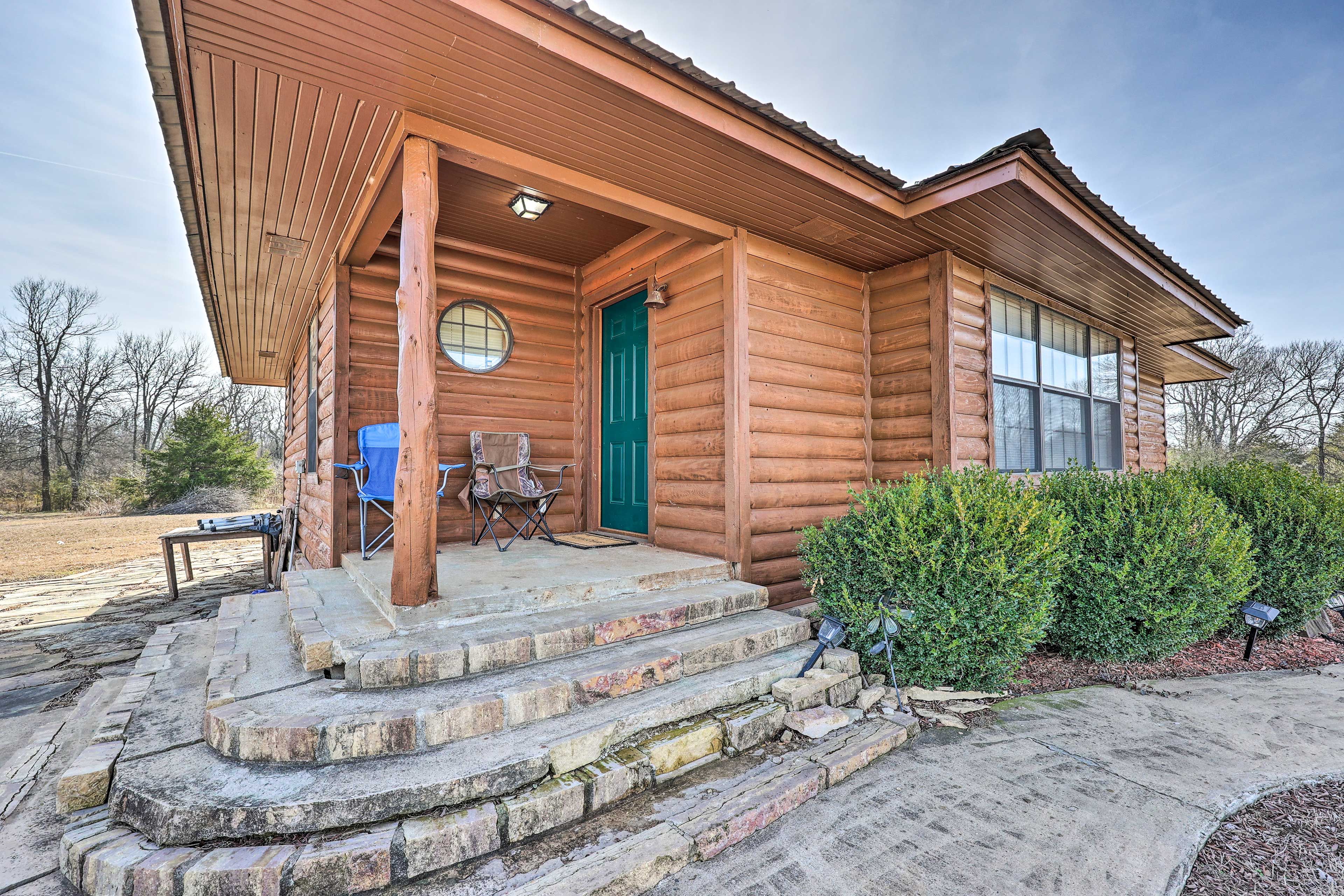 Patio | Charcoal Grill | Fire Pit